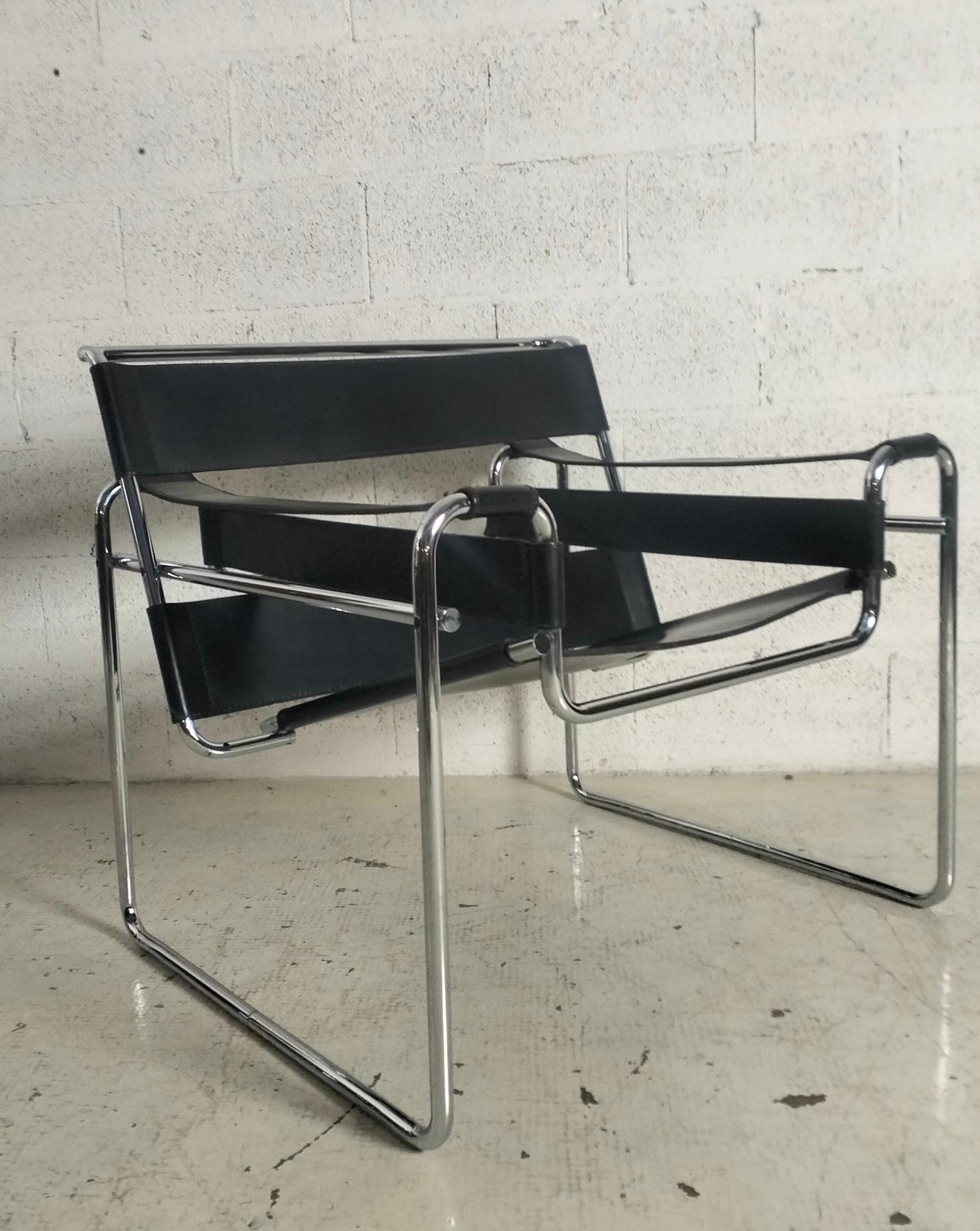 Wassily Sessel aus verchromtem Stahl und Leder von Marcel Breuer für Gavina 60er Jahre (Italienisch) im Angebot