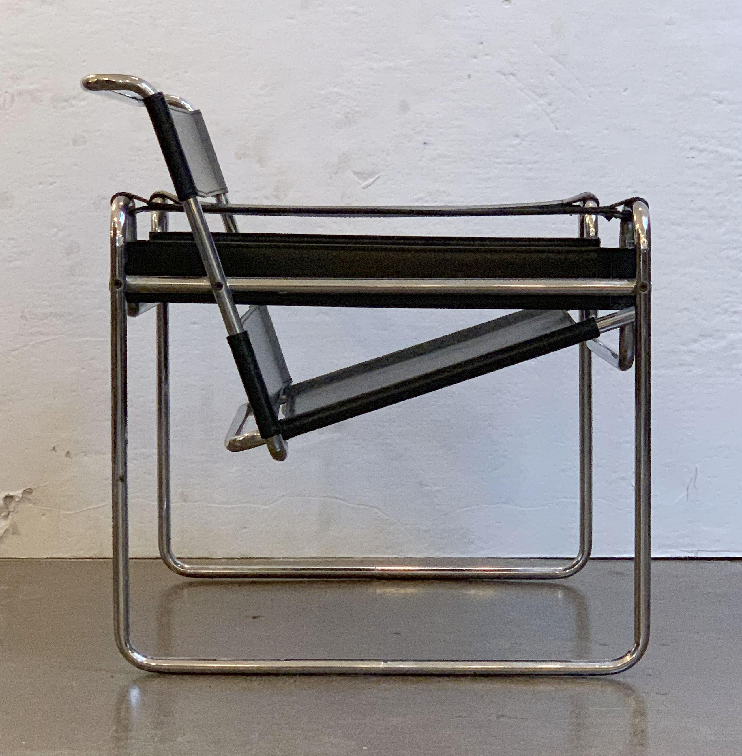 Lederstuhl im Wassily-Stil in der Art von Marcel Breuer (Französisch) im Angebot