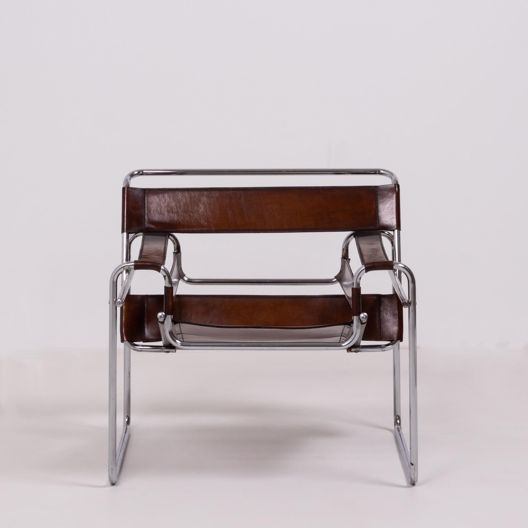 Wassily Style Tan Leather and Chrome Chairs, 1960s, Set of 2 In Good Condition In London, GB