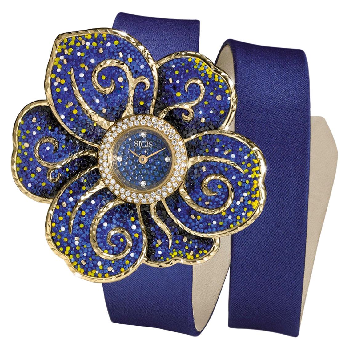 Montre en or, diamants blancs, saphirs et bracelet en satin, décorée à la main de micro-mosaïque en vente