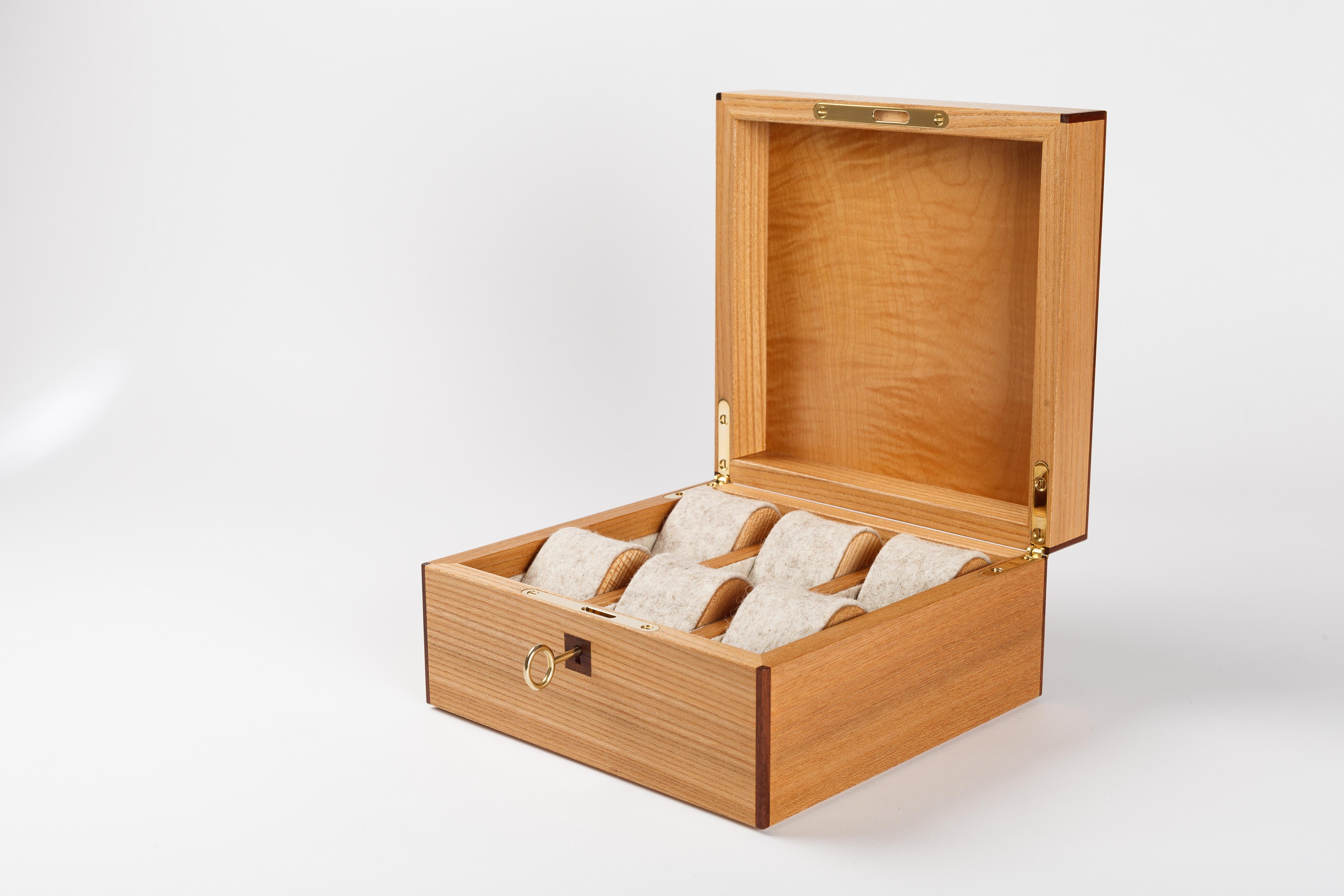 Contemporary Watch Box in Scottish Elm with Maple and Walnut Basket-Weave Parquetry lid For Sale