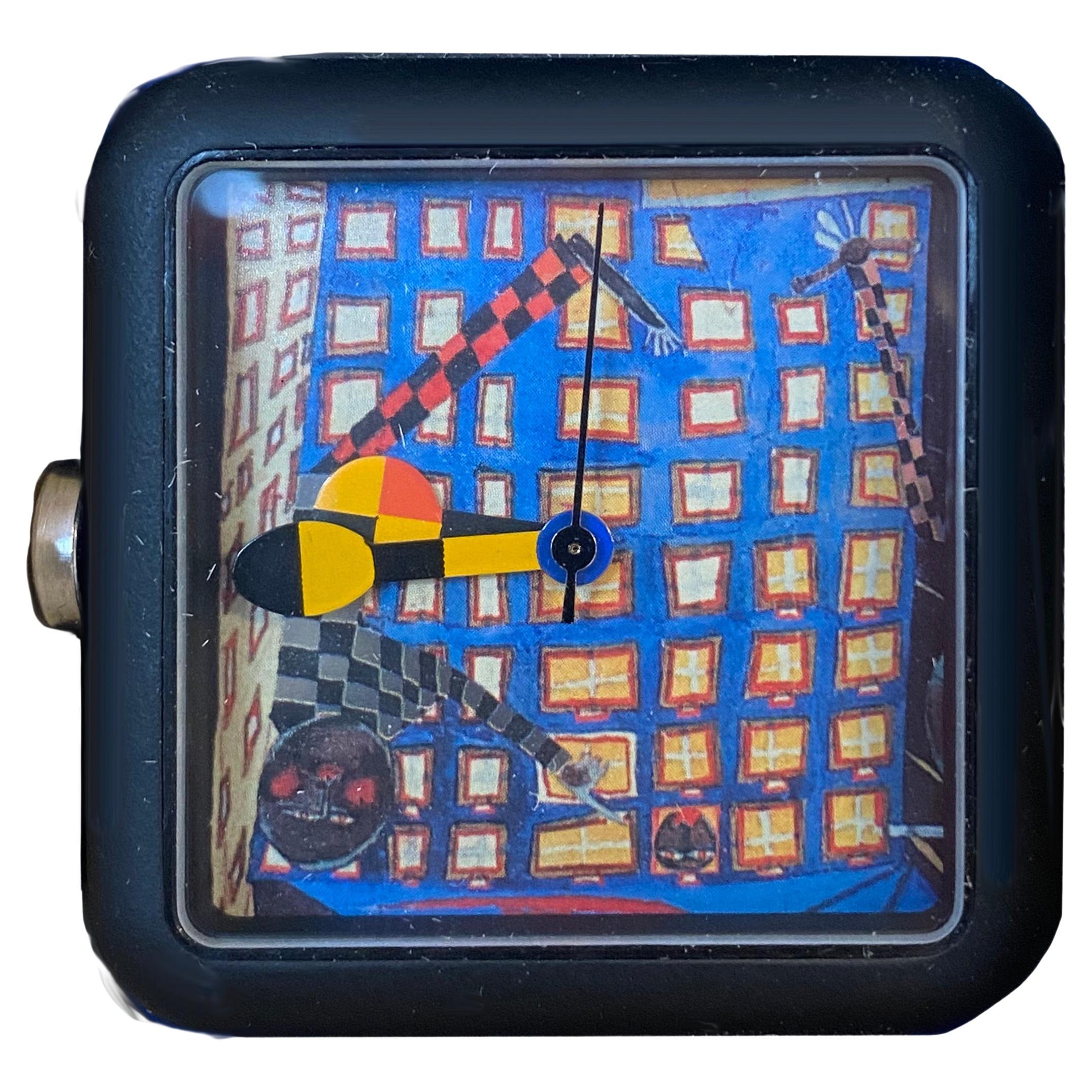 Uhr entworfen von dem österreichischen Künstler Hundertwasser, 1995 im Angebot