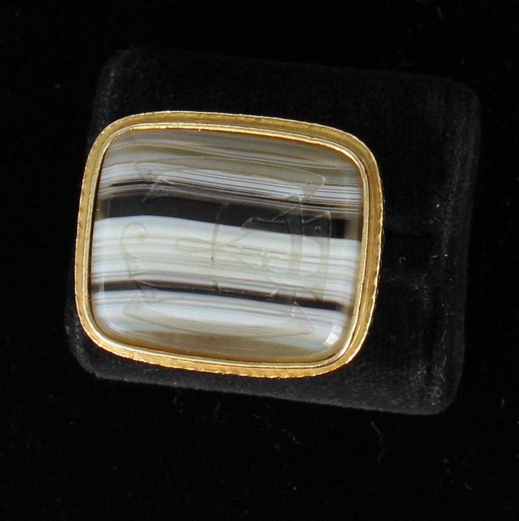 Women's or Men's Watch Fob with Striped Agate Set in 18 Karat, Victorian For Sale