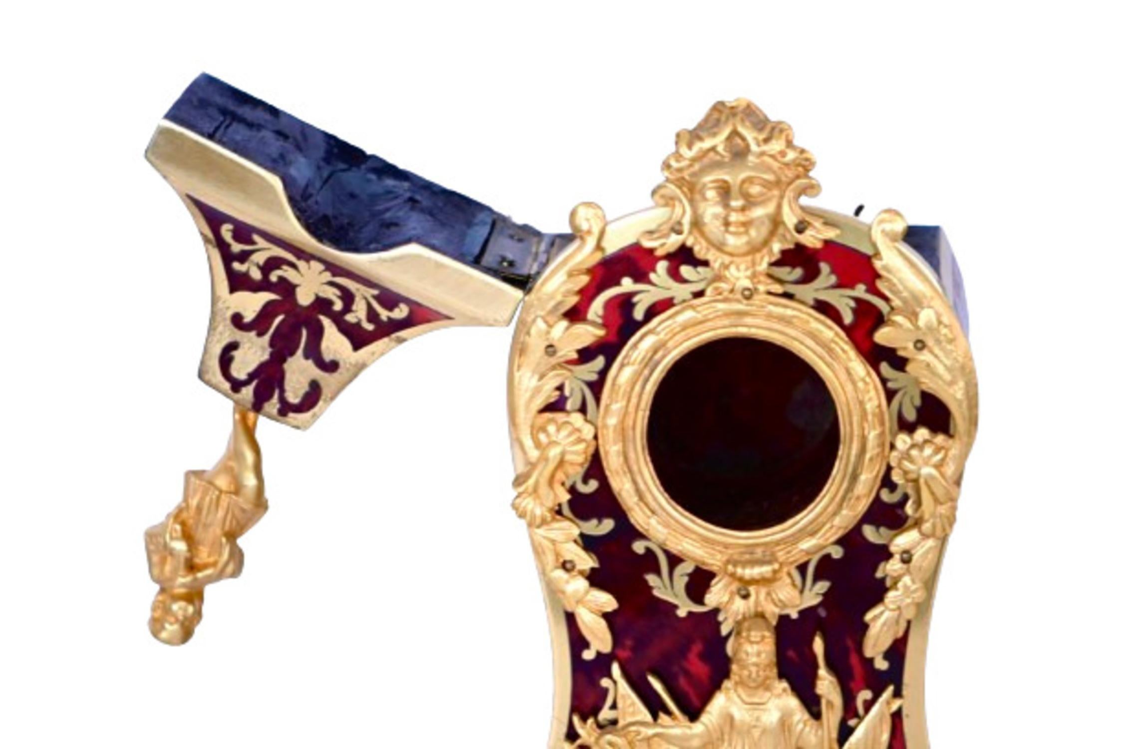 Portaorologio in bronzo dorato e tartaruga rossa XVIII in vendita 1