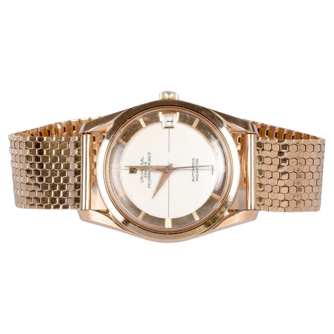 Watch in 18-carat yellow gold from the Swiss company Universal Genève Polerouter