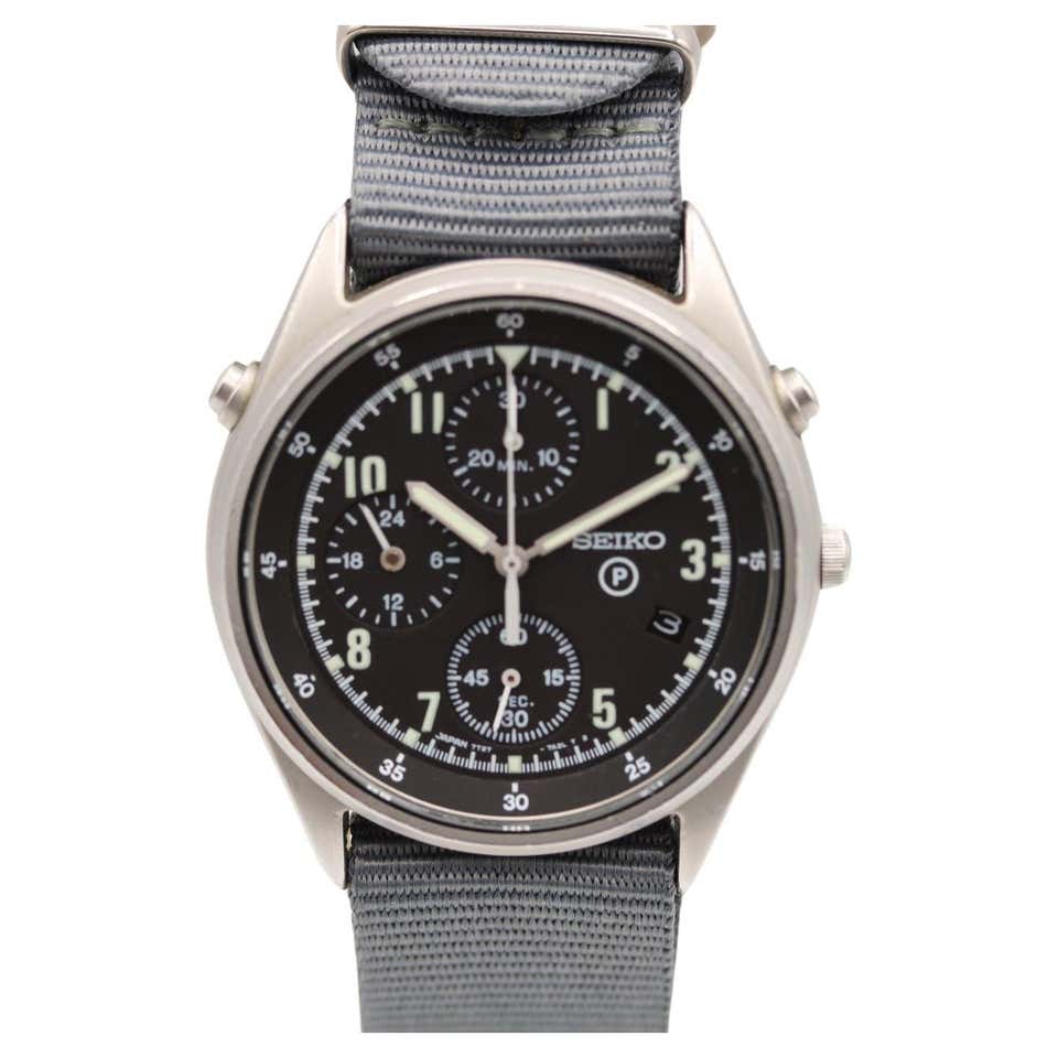 CWC W10 British Military Issued 1977 For Sale at 1stDibs