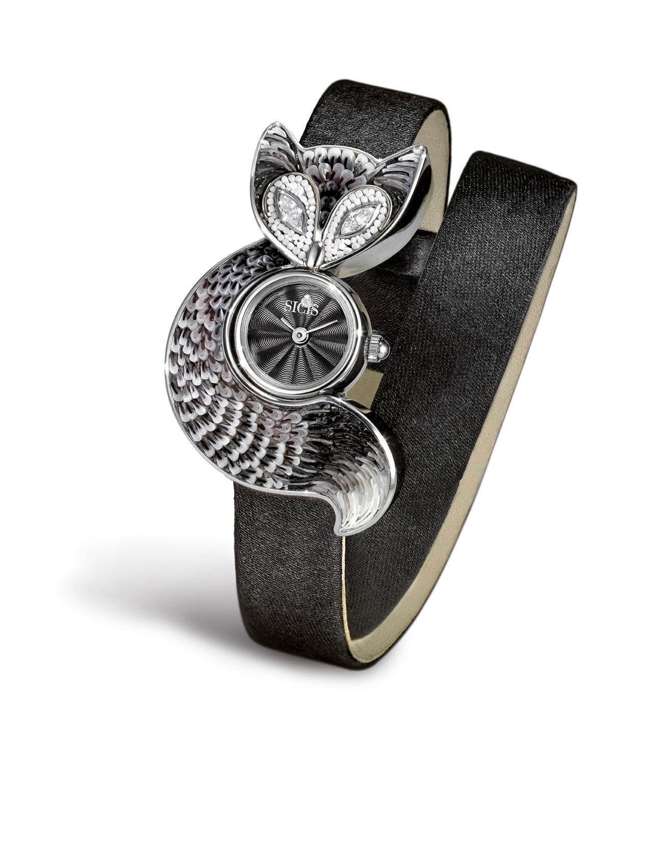 Uhr Stahlgehäuse Silber Weiß Diamanten Satin Armband Guilloche Zifferblatt Nano Mosaik (Marquiseschliff) im Angebot
