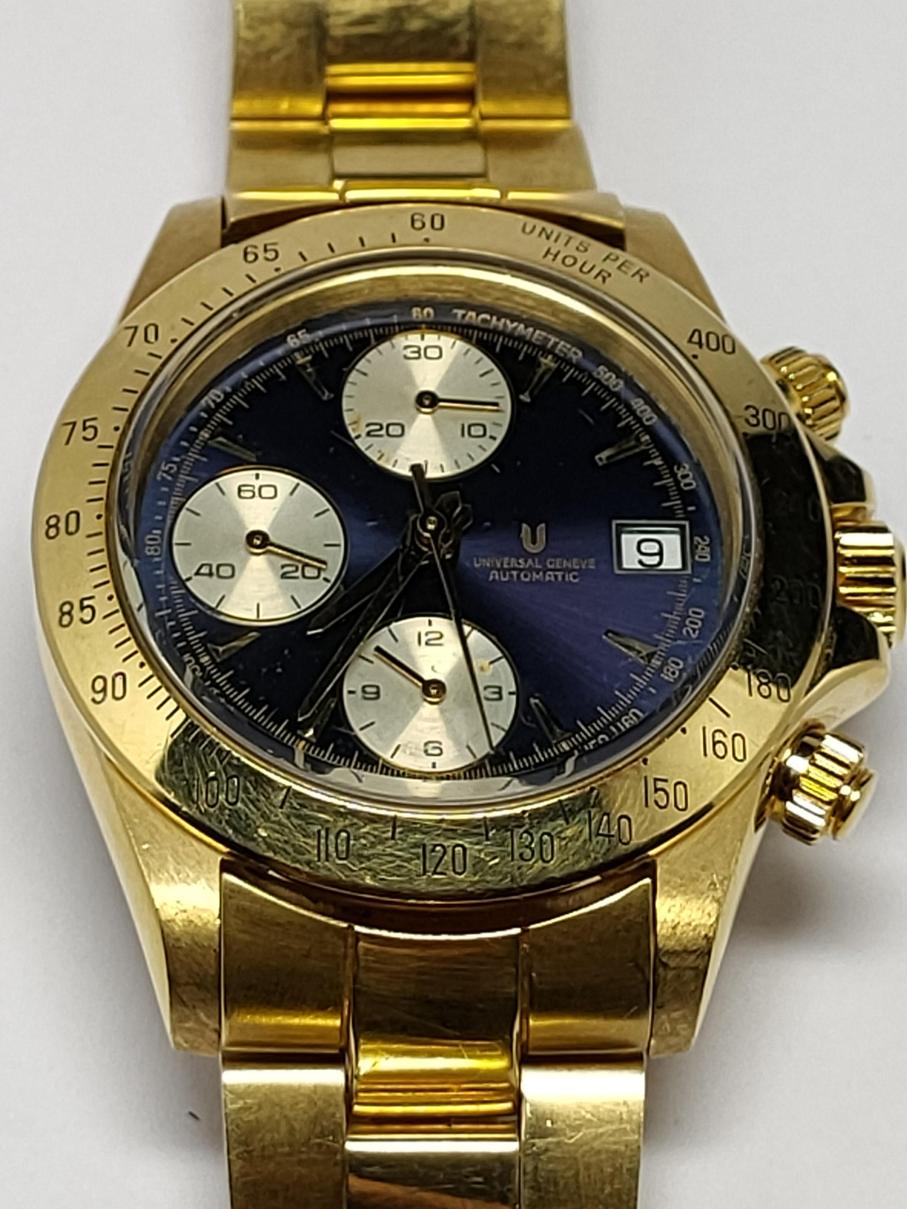Magnificent watch brand Universal Geneve Compax Chronograph Gold U98 made of yellow gold 18 Karats total weight 163.60 grams. Automatic movement Cal. UG98.  Dial / Dial: Blue with subdials in gold hands and markers in gold 18 Karats. Calendar in the