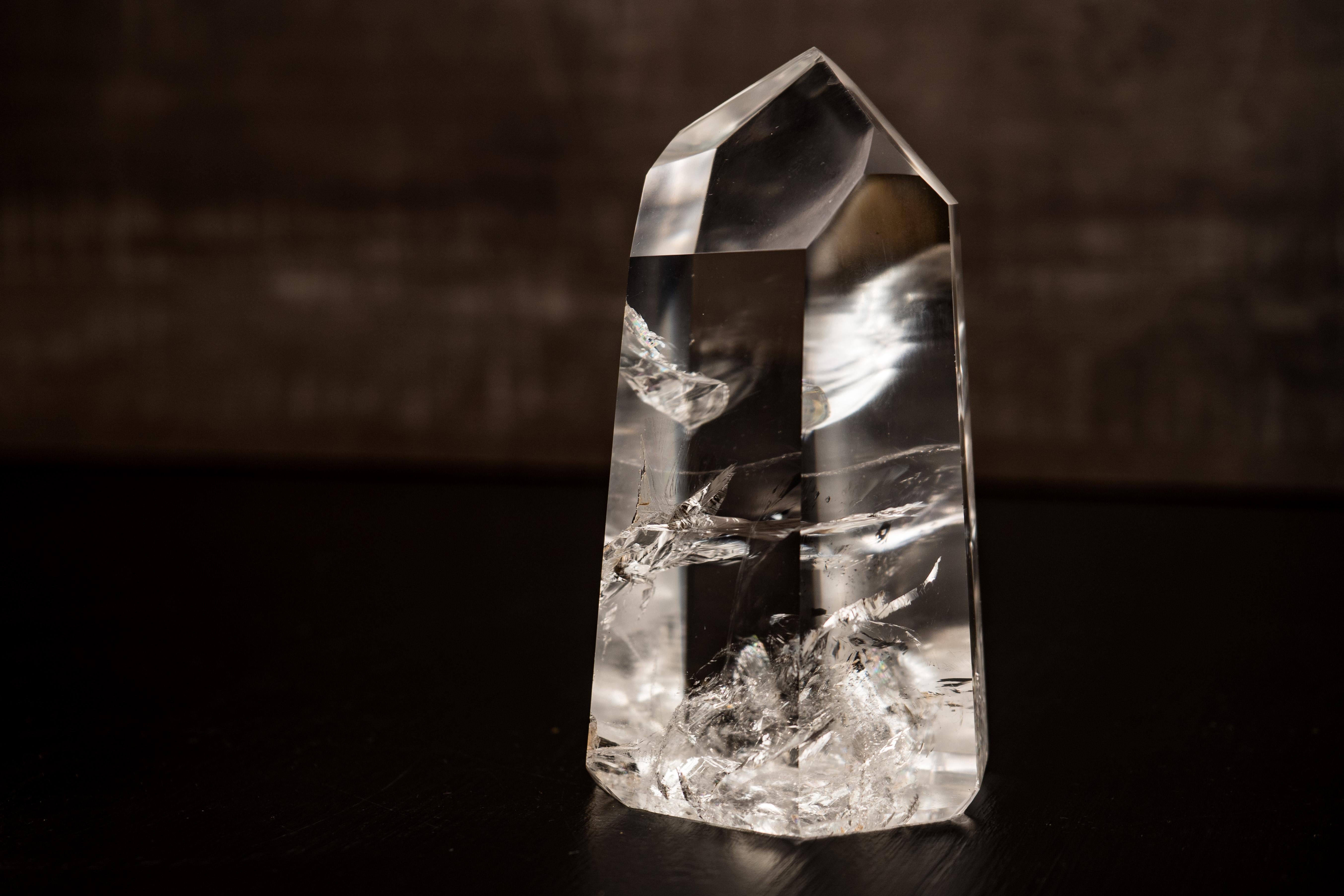 Punta obelisco in quarzo lemuriano chiaro come l'acqua, da Diamantina in vendita 1