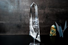 Punta di quarzo lemuriano chiaro come l'acqua proveniente da Diamantina, Brasile