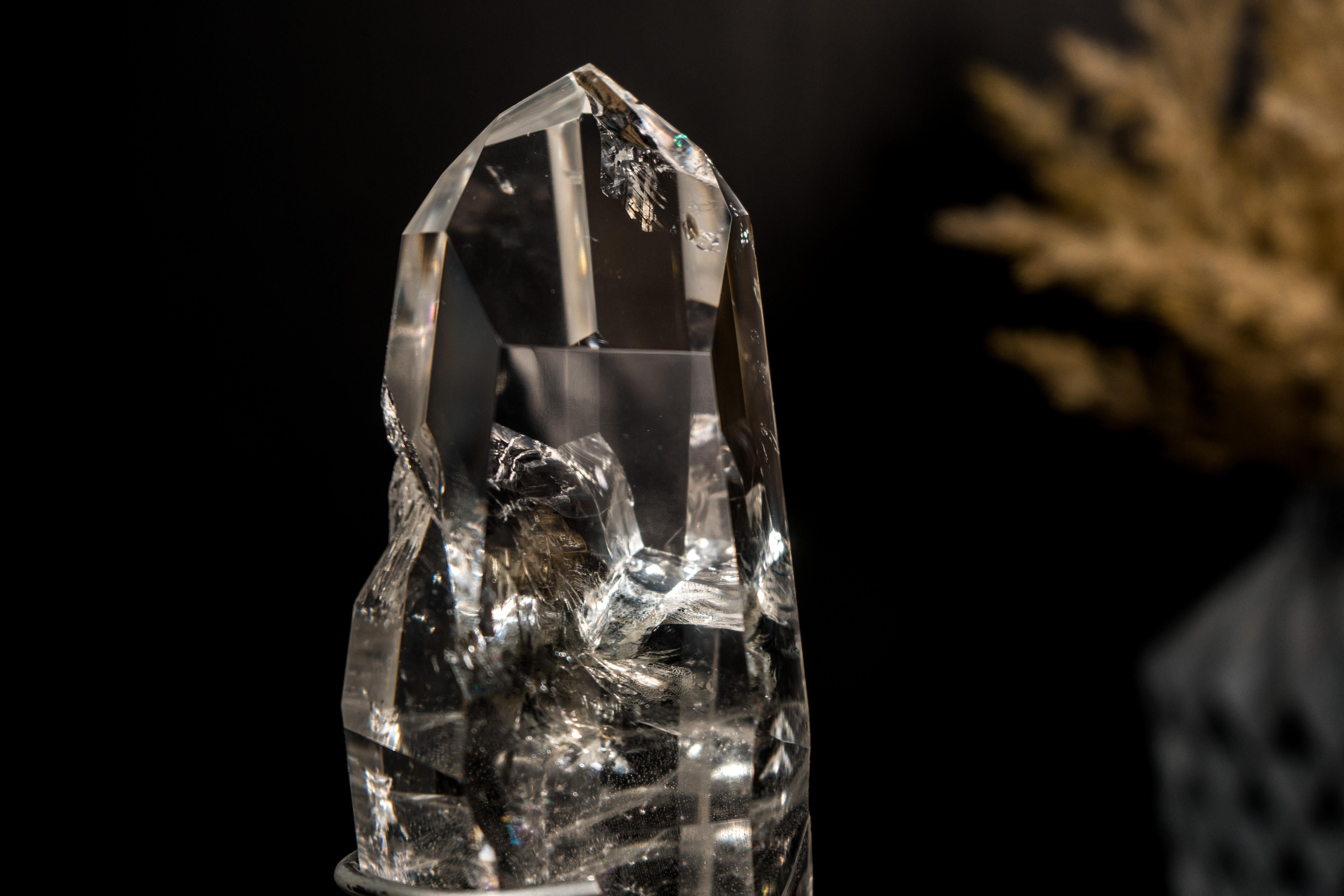 Water-Clear Lemurian Quartz Point from Diamantina, Optical Clarity For Sale 4