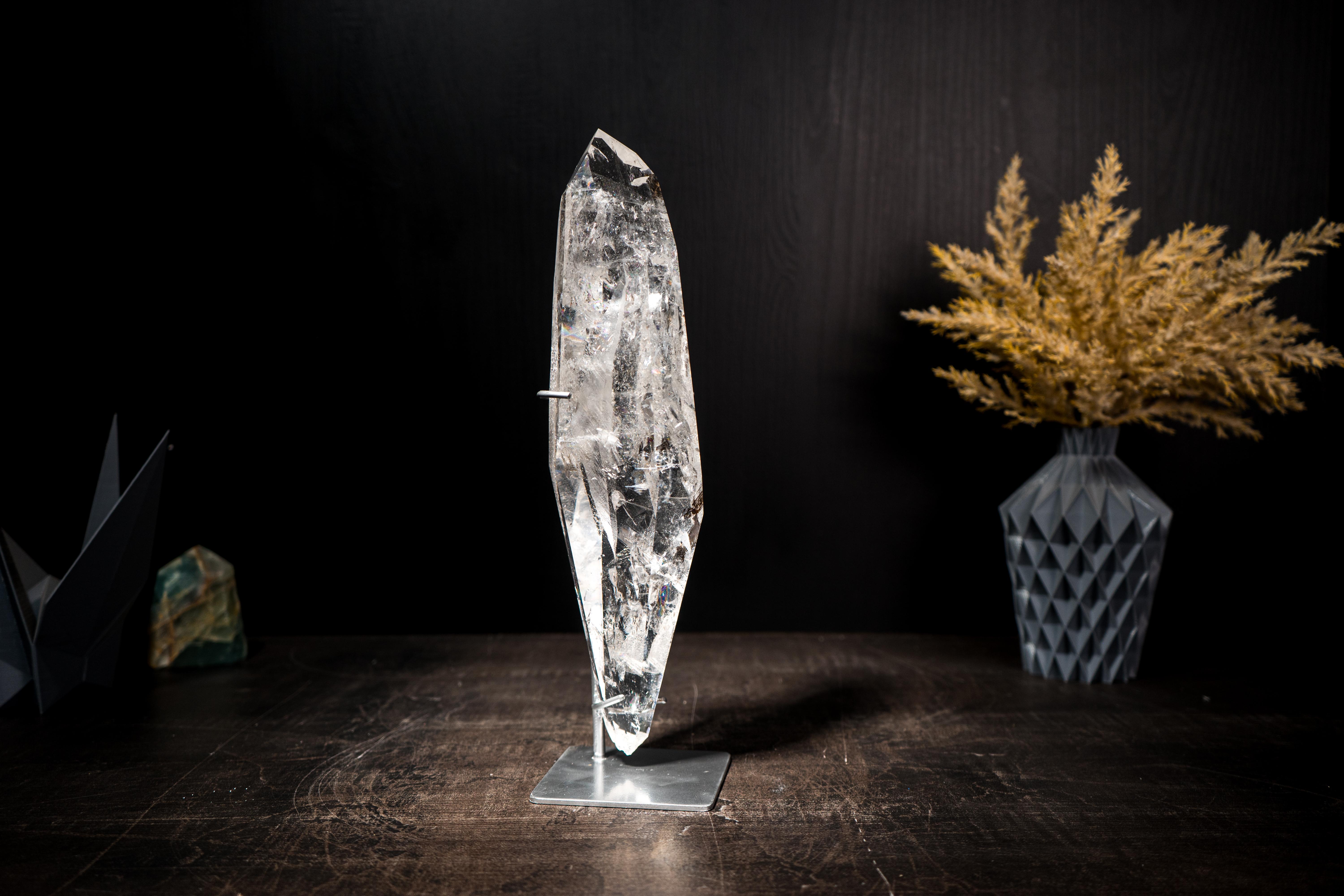 Super Extra Quartz Crystals // High Grade Natural Crystals // Crystal Gifts // Natural Quartz Crystal // Diamantina Crystal

▫️ Description

This is a very special point of real Lemurian quartz from Diamantina, Brazil—an area once famed for diamond