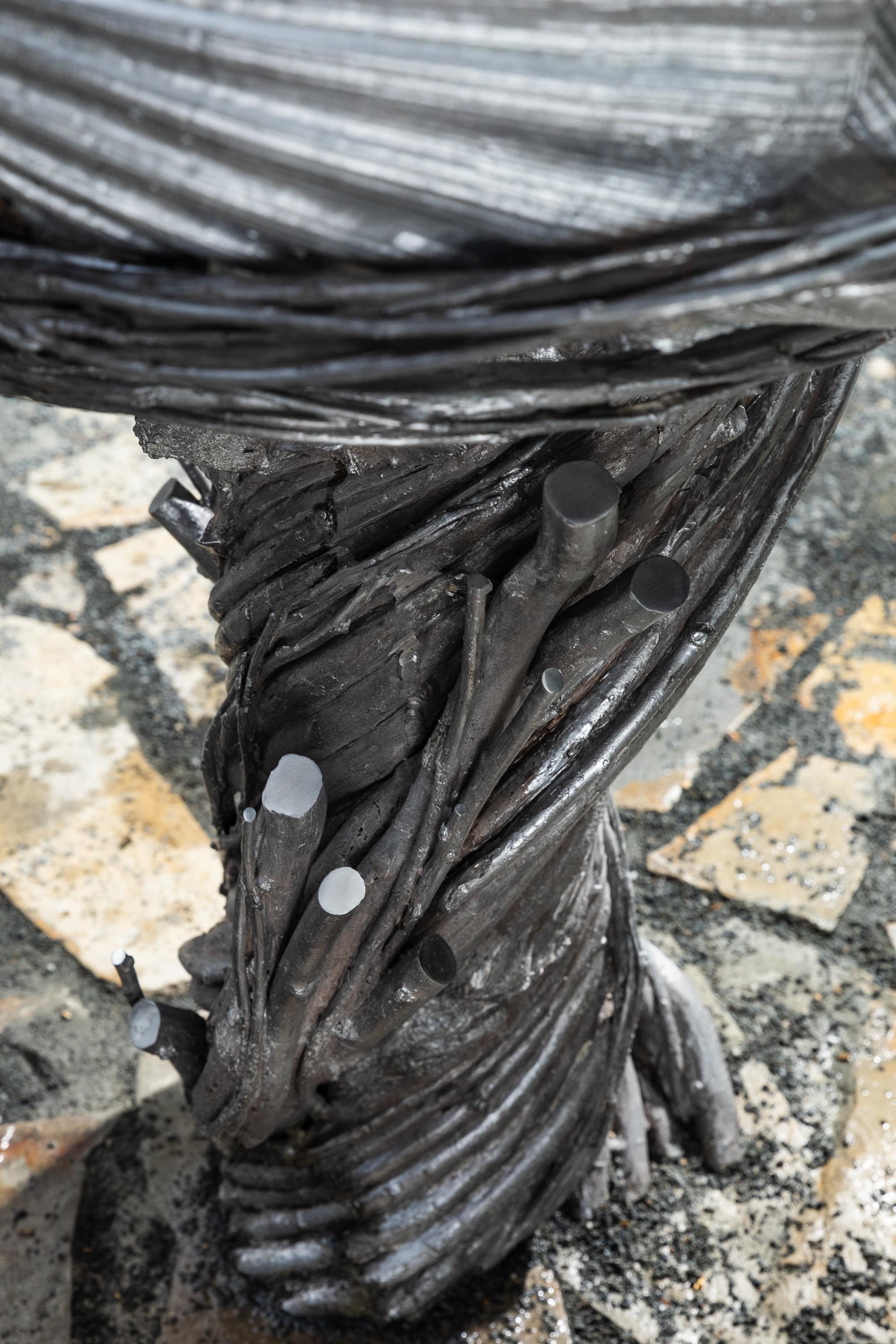XXIe siècle et contemporain Water Element by Ondřej Oliva - bassin de jardin, aluminium et bronze en vente