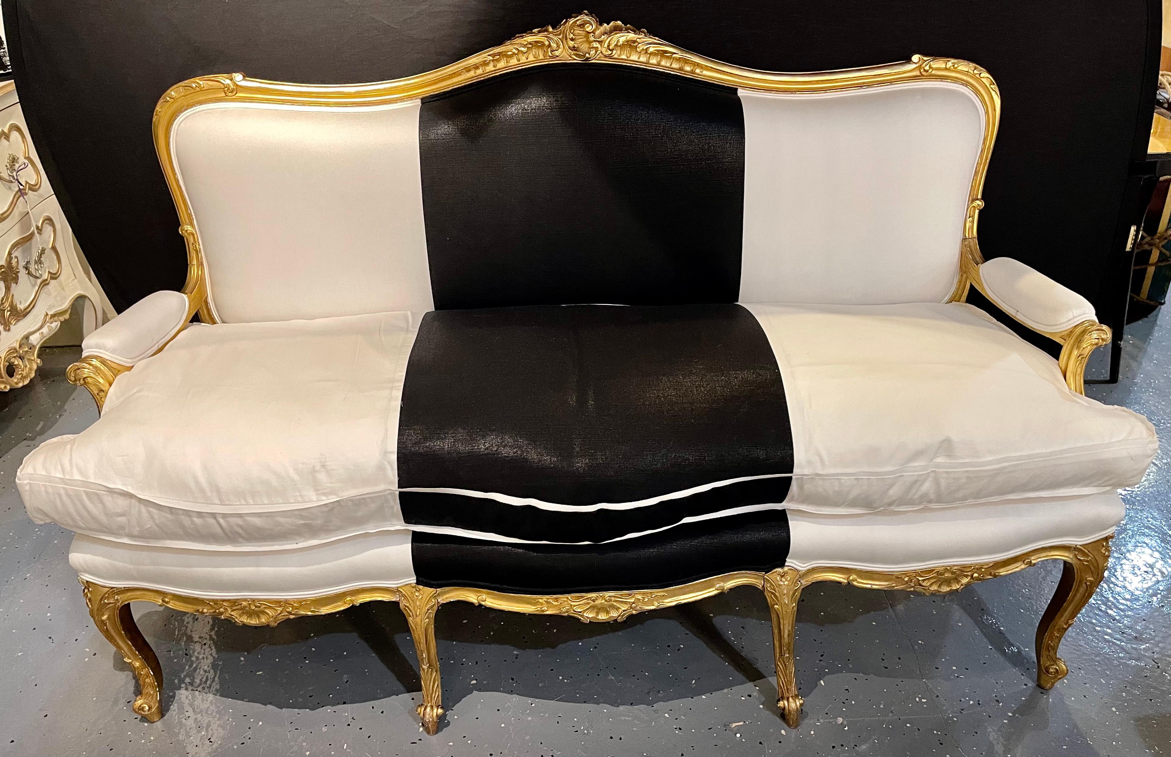 Französisches vergoldetes Wasserset, Sofa oder Loveseat, ein Paar, 1930er Jahre (Louis XV.) im Angebot