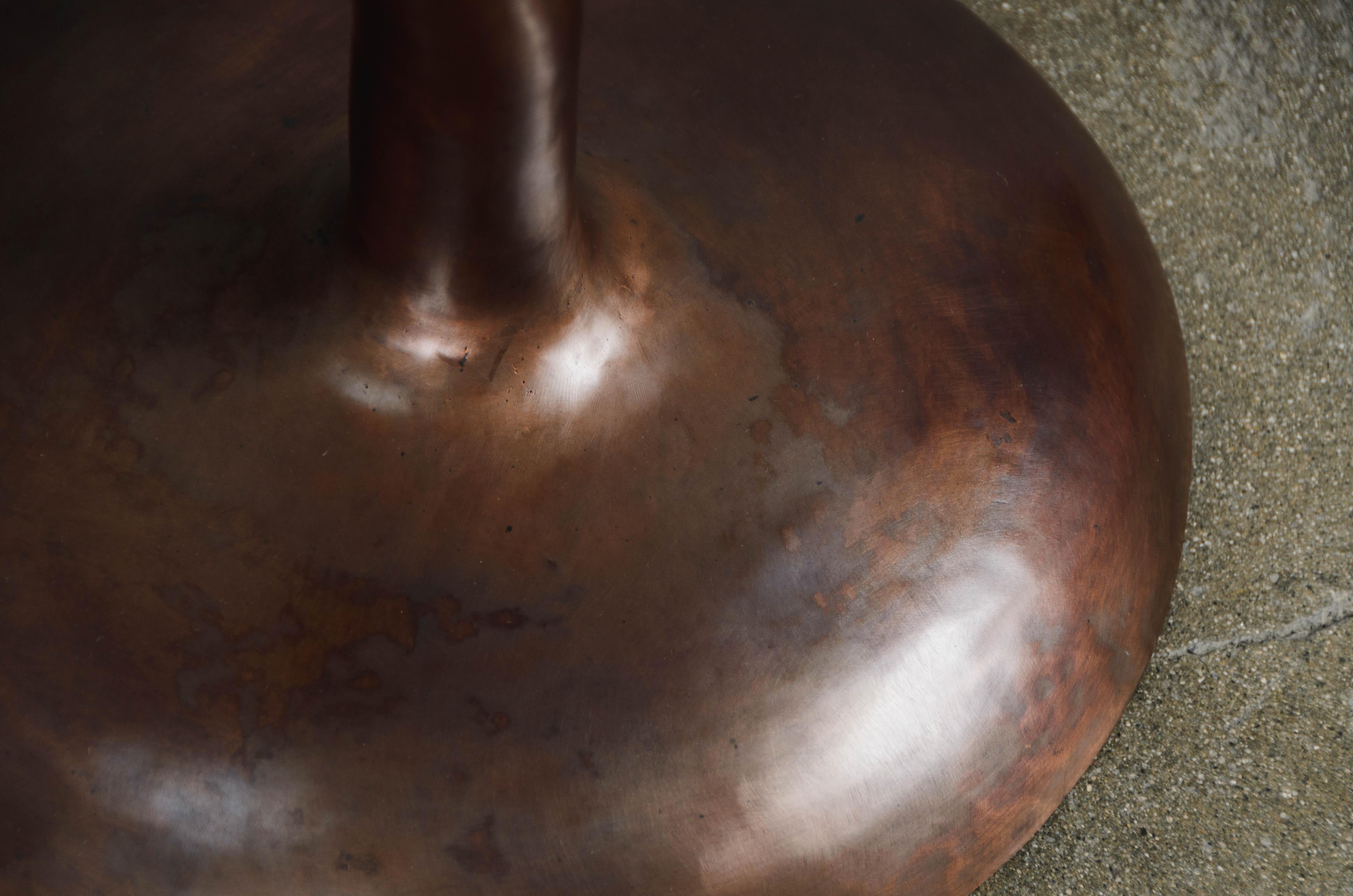 Table en forme de nénuphar en cuivre antique de Robert Kuo, contemporaine, édition limitée en vente 2
