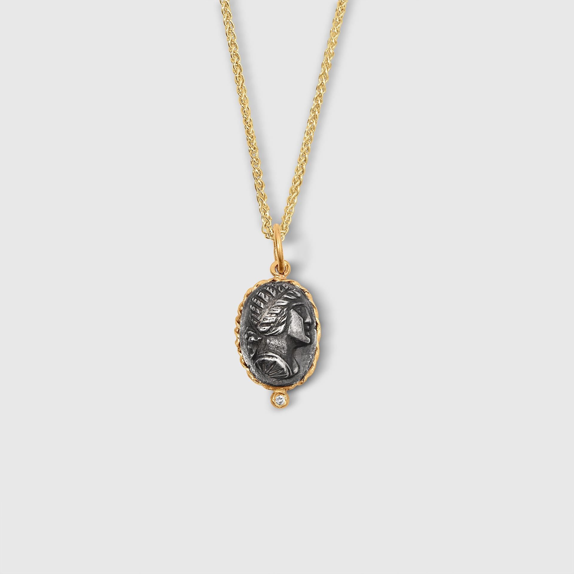 da uomo o donna Ninfa dell'acqua, collana con ciondolo e amuleto con diamante, oro 24kt e argento in vendita