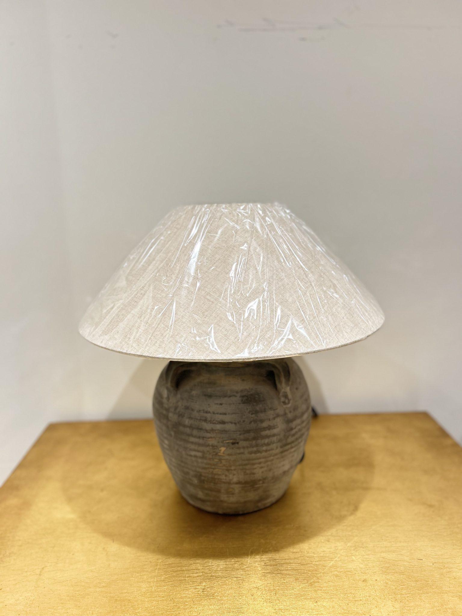 Water Pot Table Lamp  In Distressed Condition In New Orleans, LA