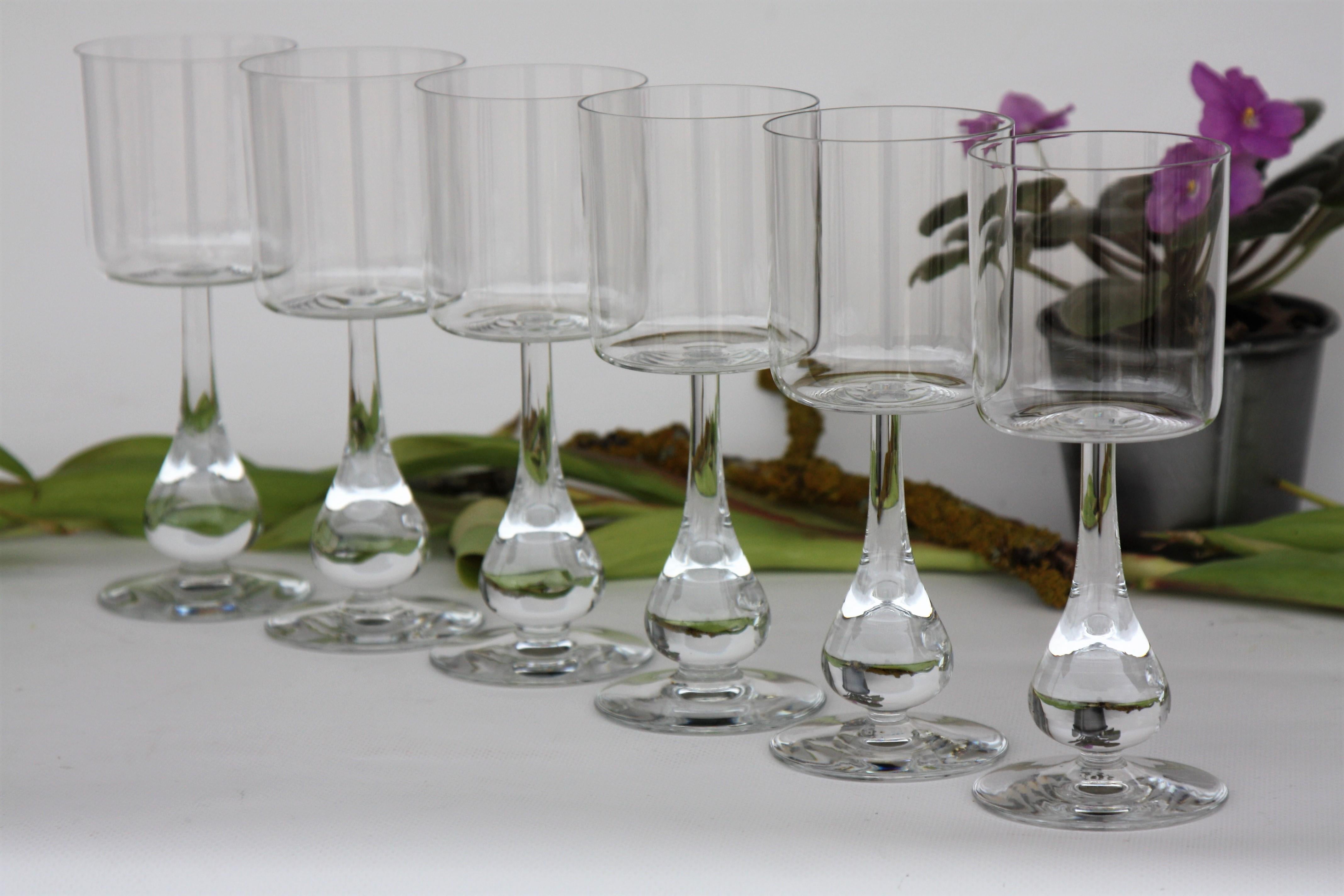Wasserfassung in Baccarat-Kristall, Modell José. Gläser und Wasserkrug im Angebot 3