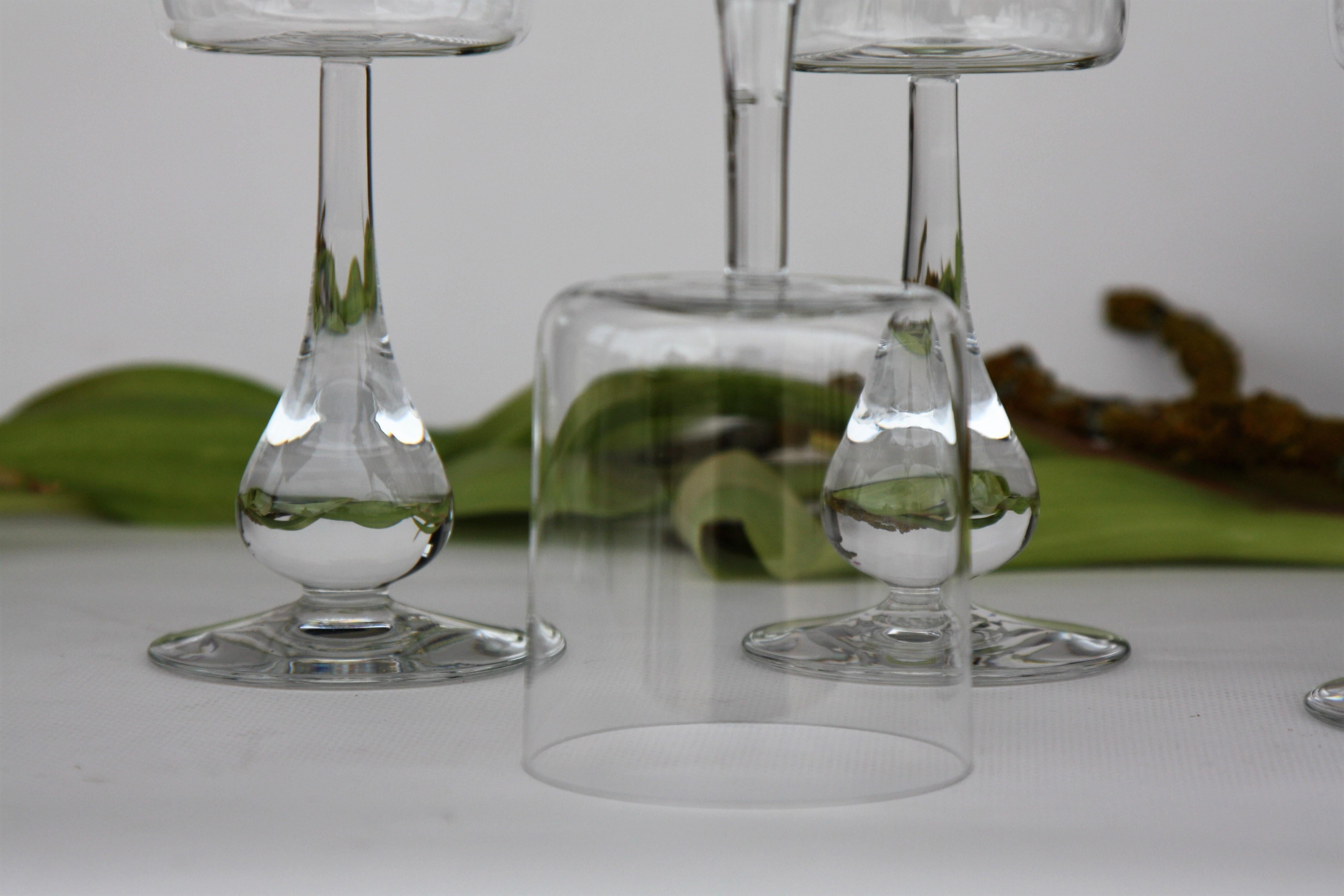Water set in Baccarat crystal, José model. Glasses and water pitcher In Excellent Condition For Sale In LA ROCHEPOT, FR