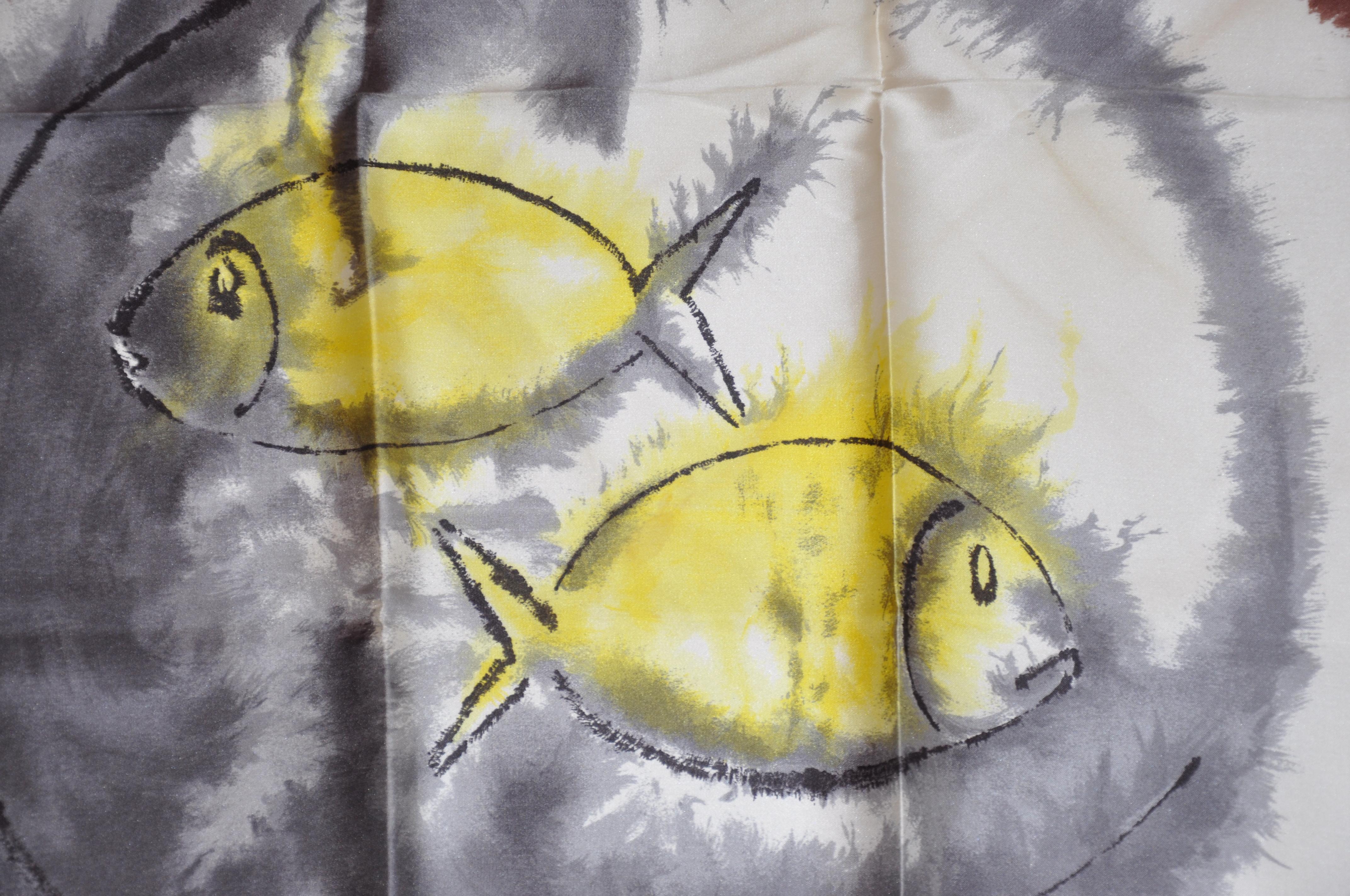 Écharpe fantaisiste en soie « Aquarelle Fishes » en vente 1