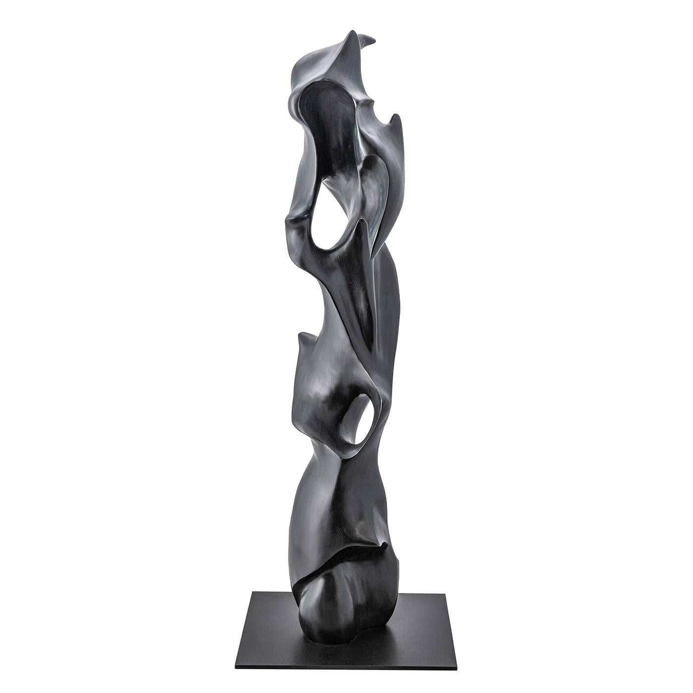 Sculpture waterfall black bronze all in solid
bronze in black finish, Measures: base: L26xD26xH0,5cm.