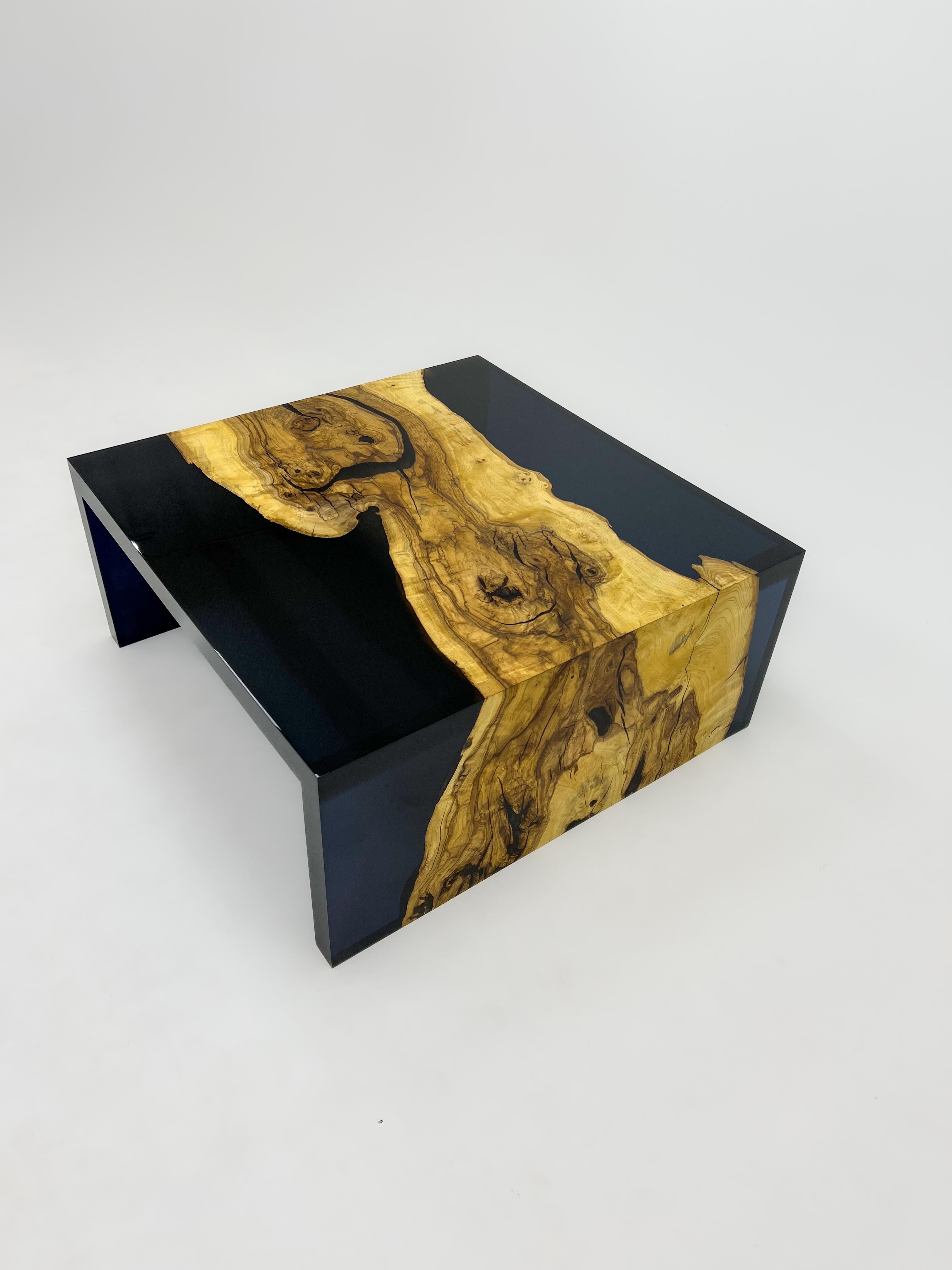Modern Waterfall Black Epoxy Resin Coffee Table & Walnut Wood Center Table For Sale