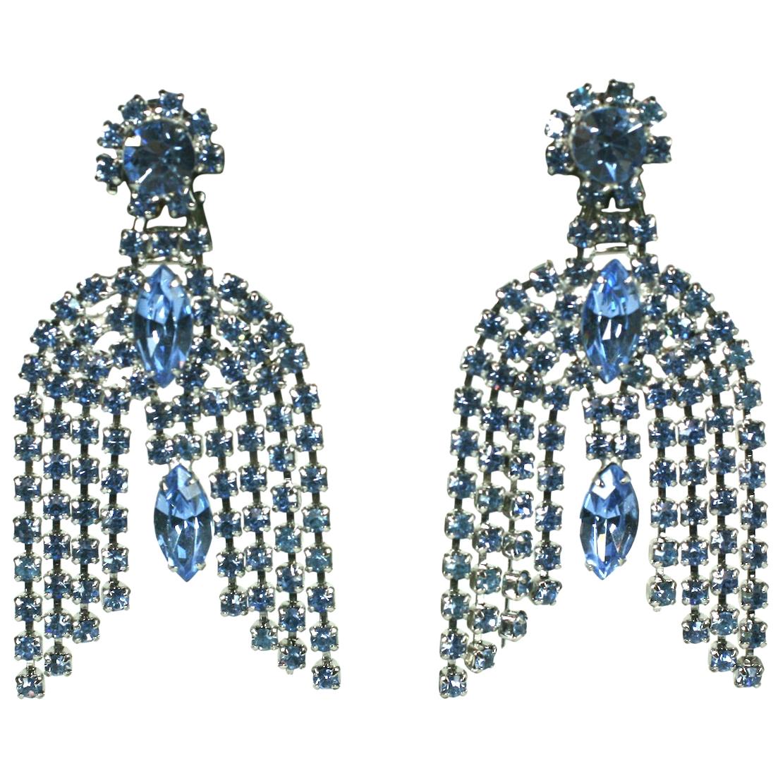 Boucles d'oreilles cascade cristal bleu en vente