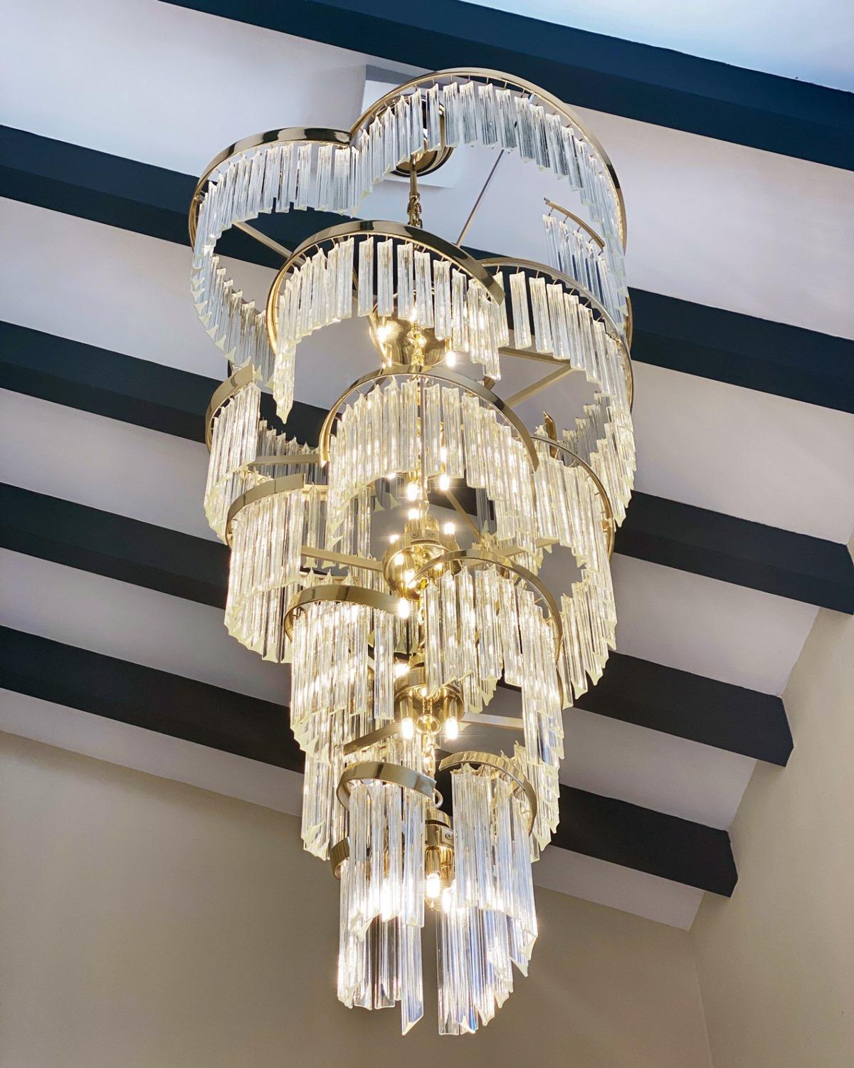 Minimalismo Lampadario a cascata per spazi ampi con soffitti alti-In stock in vendita