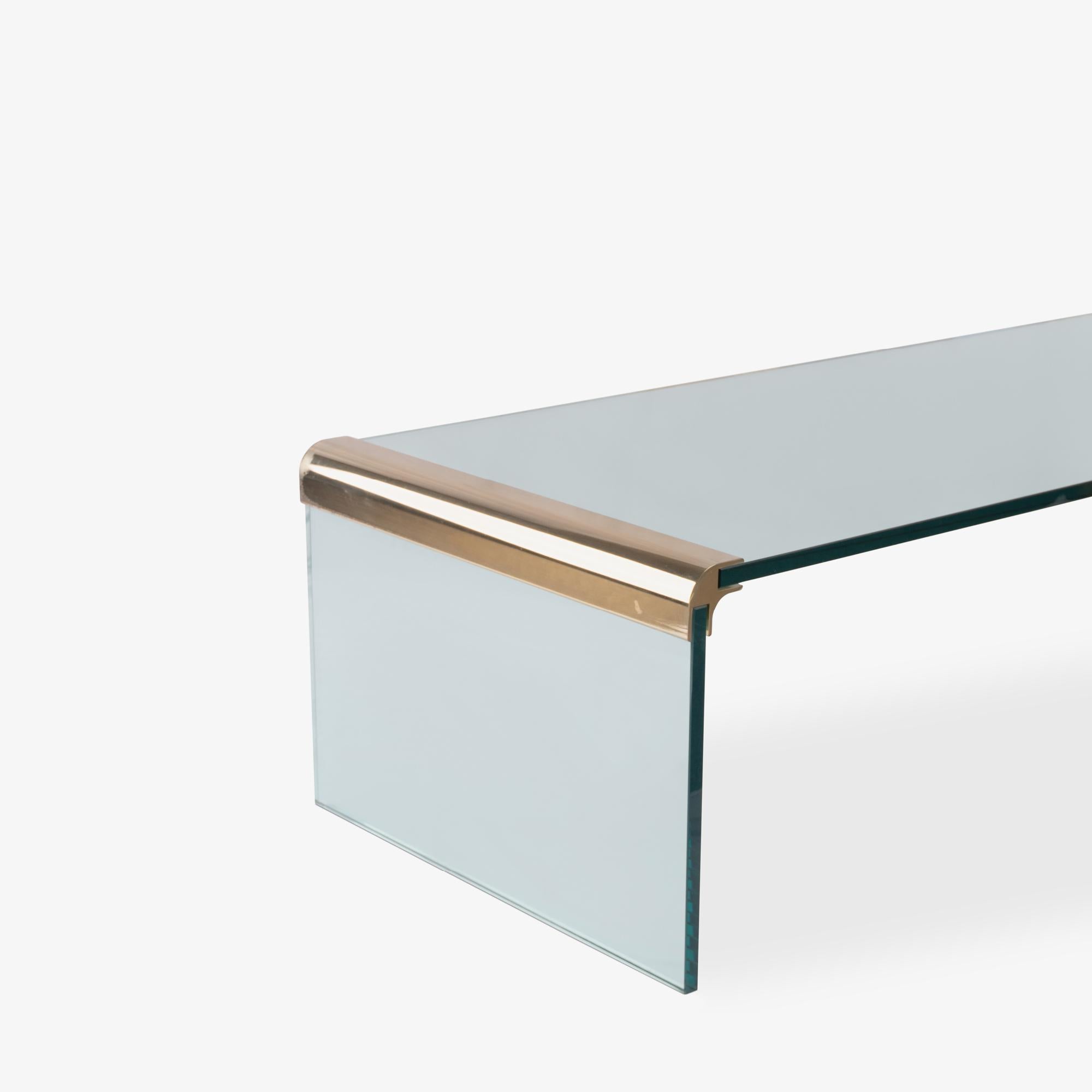 Table basse cocktail Waterfall en laiton et verre par Leon Rosen pour Pace en vente 1