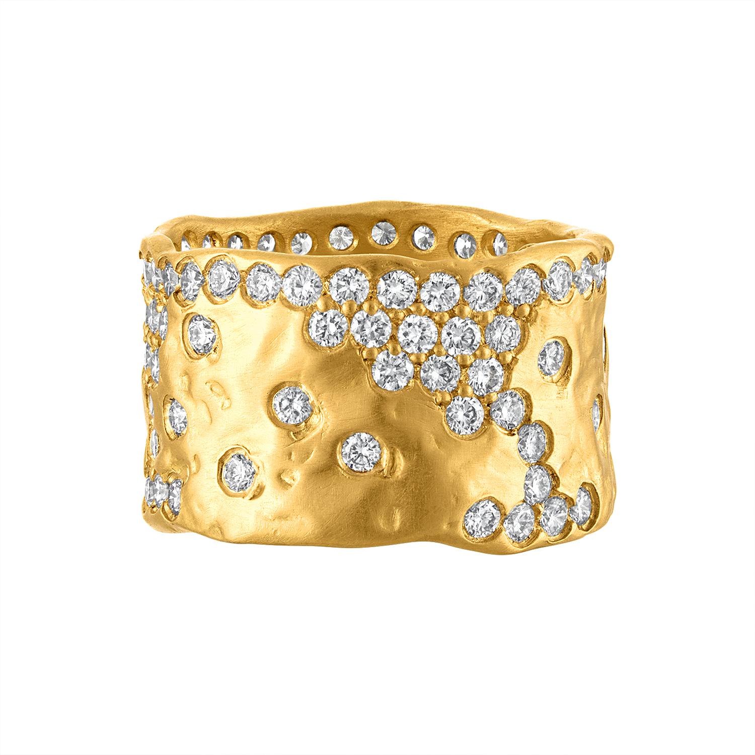 Artigiano Anello a sigaretta con cascata di diamanti in oro 22k in vendita
