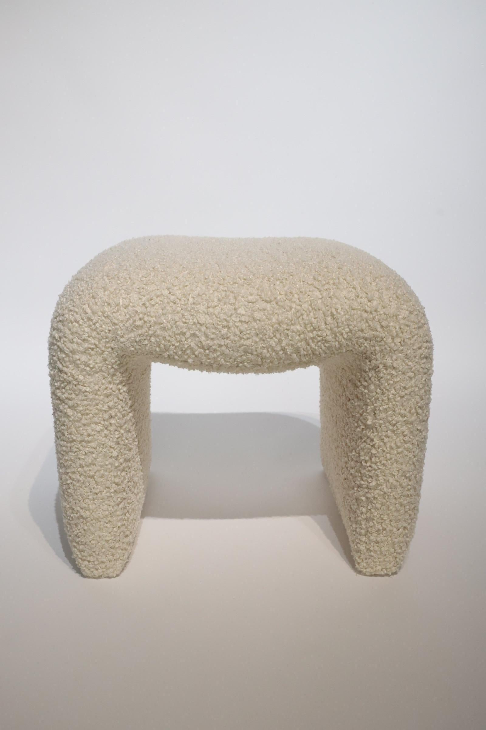 Waterfall Stool Ottoman In Good Condition In Oklahoma City, OK