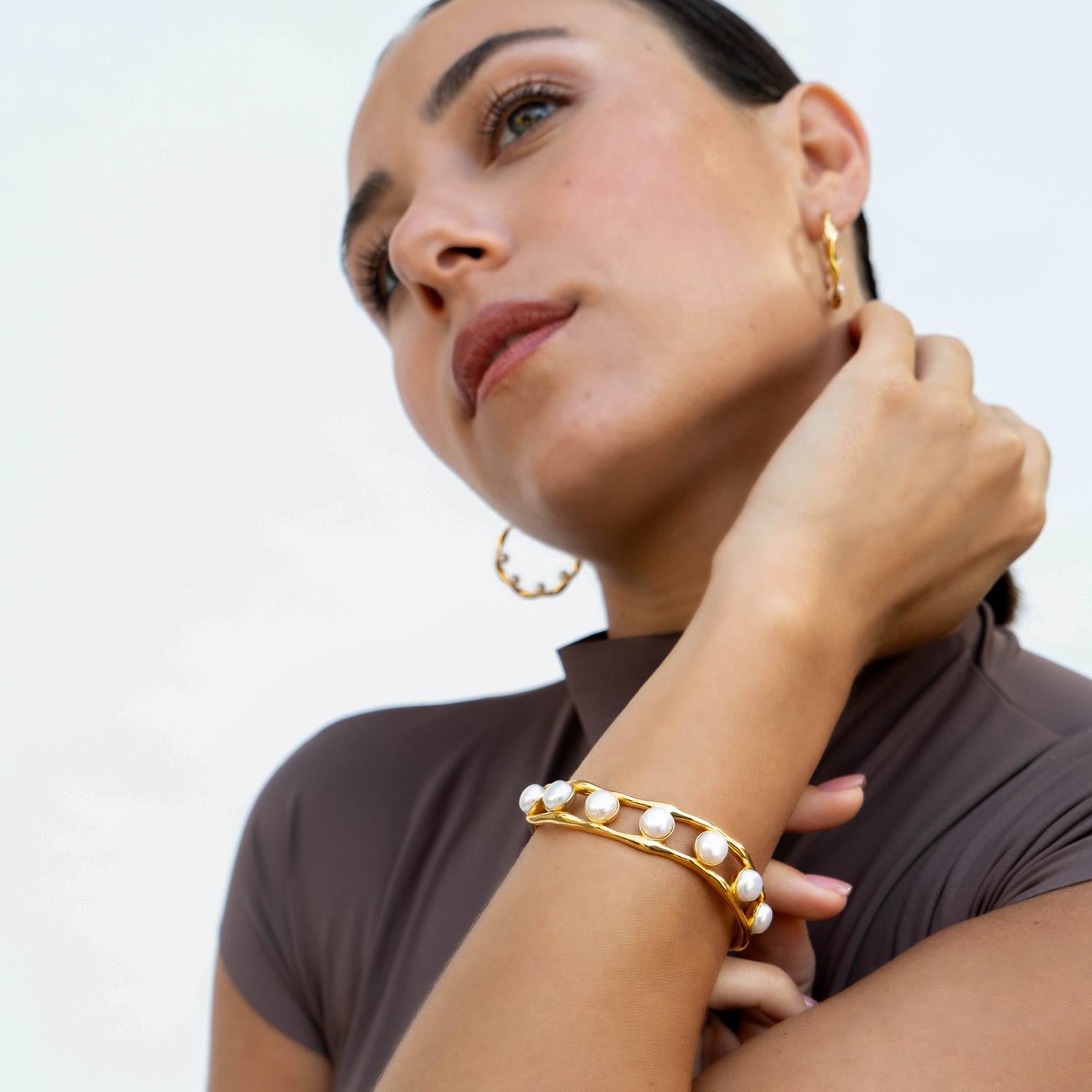 Waterfall White Freshwater Pearl Chunky Bangle In Gold Vermeil In New Condition For Sale In London, GB