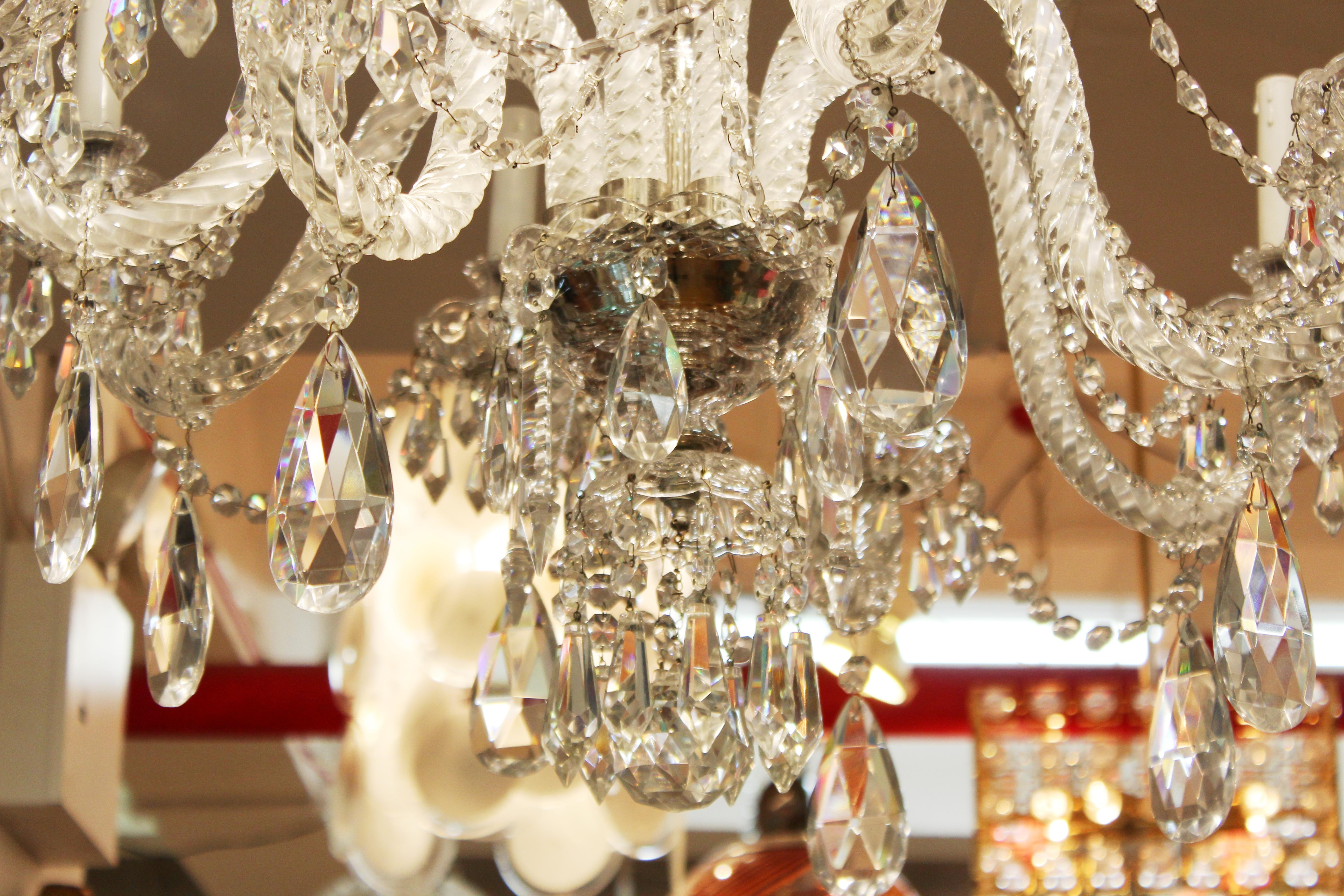 Martinez y Ortz Neoclassical Style Crystal Chandelier In Good Condition For Sale In New York, NY