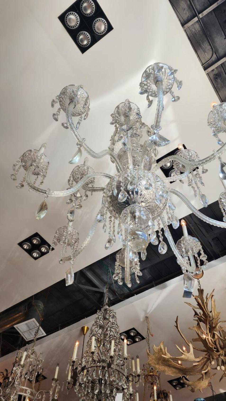 Waterford-Kronleuchter mit Kristall aus der Tschechoslowakei (Art déco) im Angebot