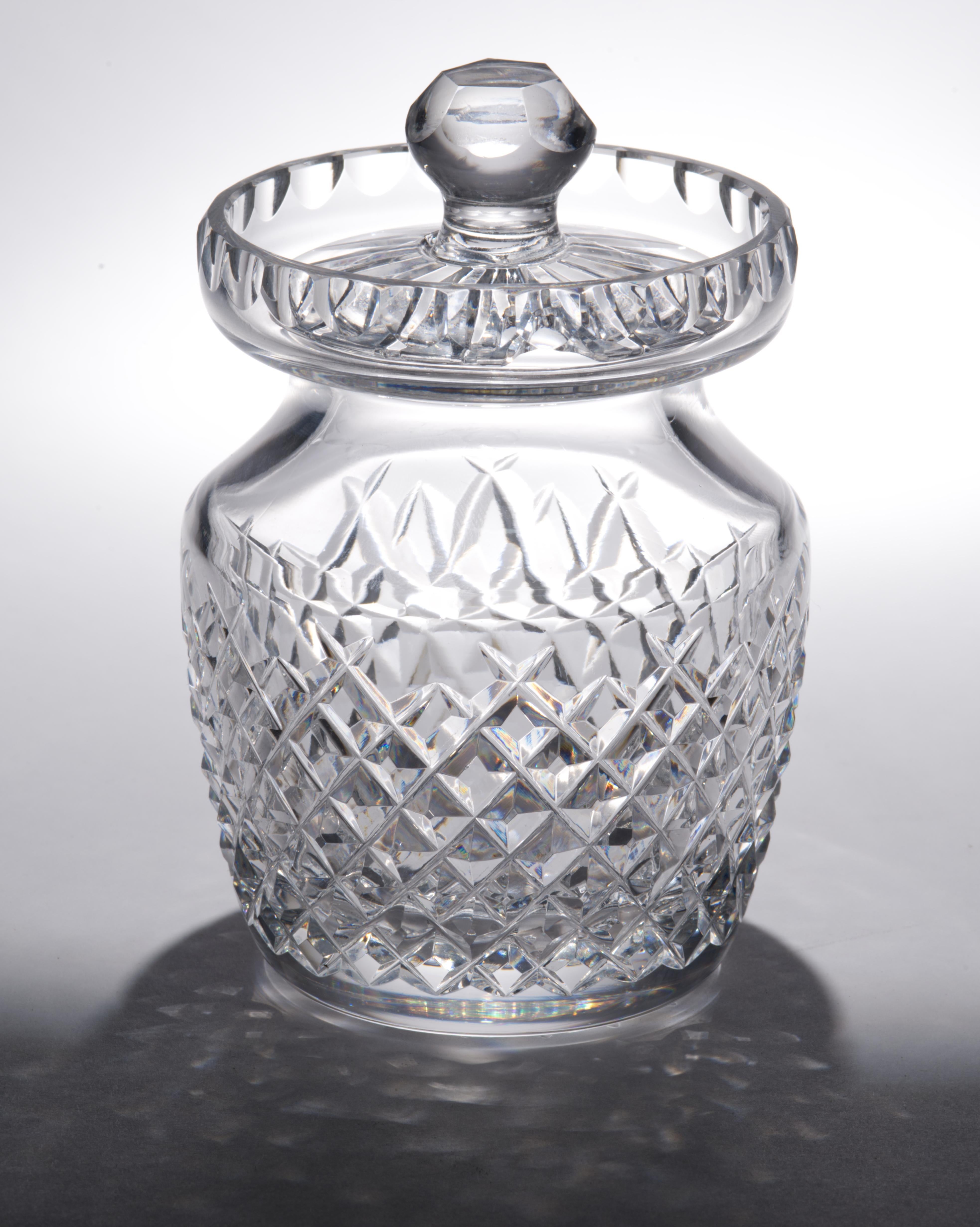 irlandais Pot à miel et couvercle Waterford Crystal à motif Alana en vente