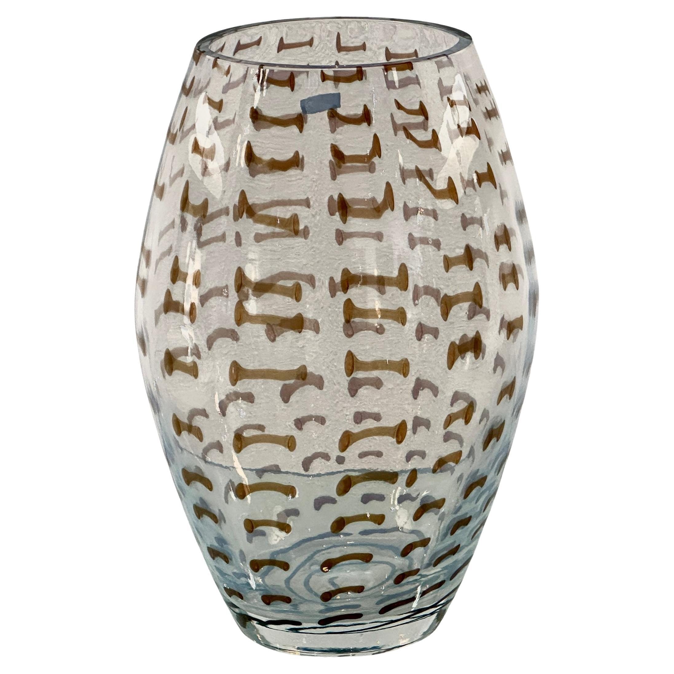 Vase "Evolution" contemporain en cristal opale et ambre de Waterford Crystal