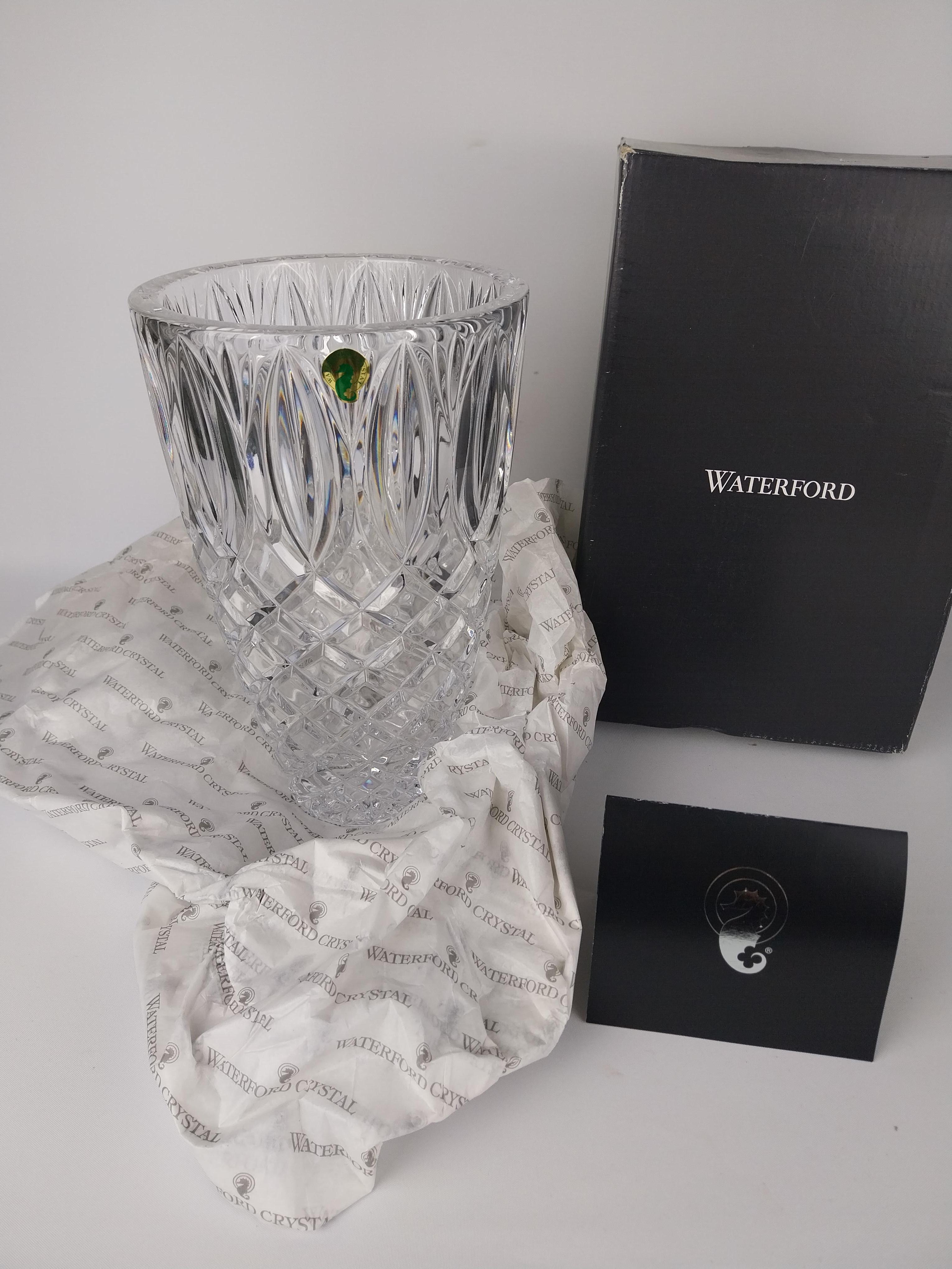 Waterford Crystal Glass Vase In Excellent Condition For Sale In Staffordshire, GB