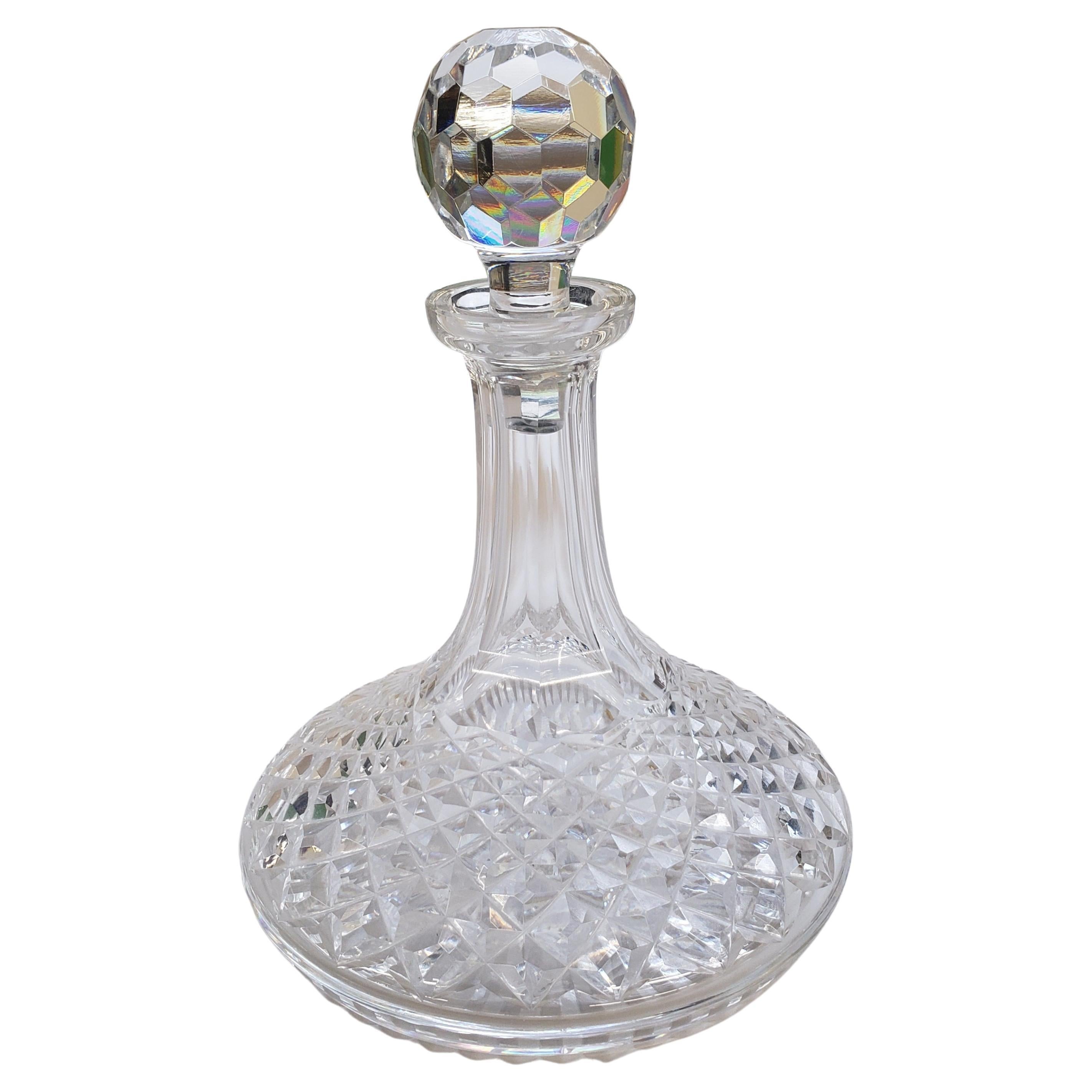 A stunning, rare and discontinued mid-century Ships Decanter and Stopper Alana by Waterford Crystal.
Measures 9