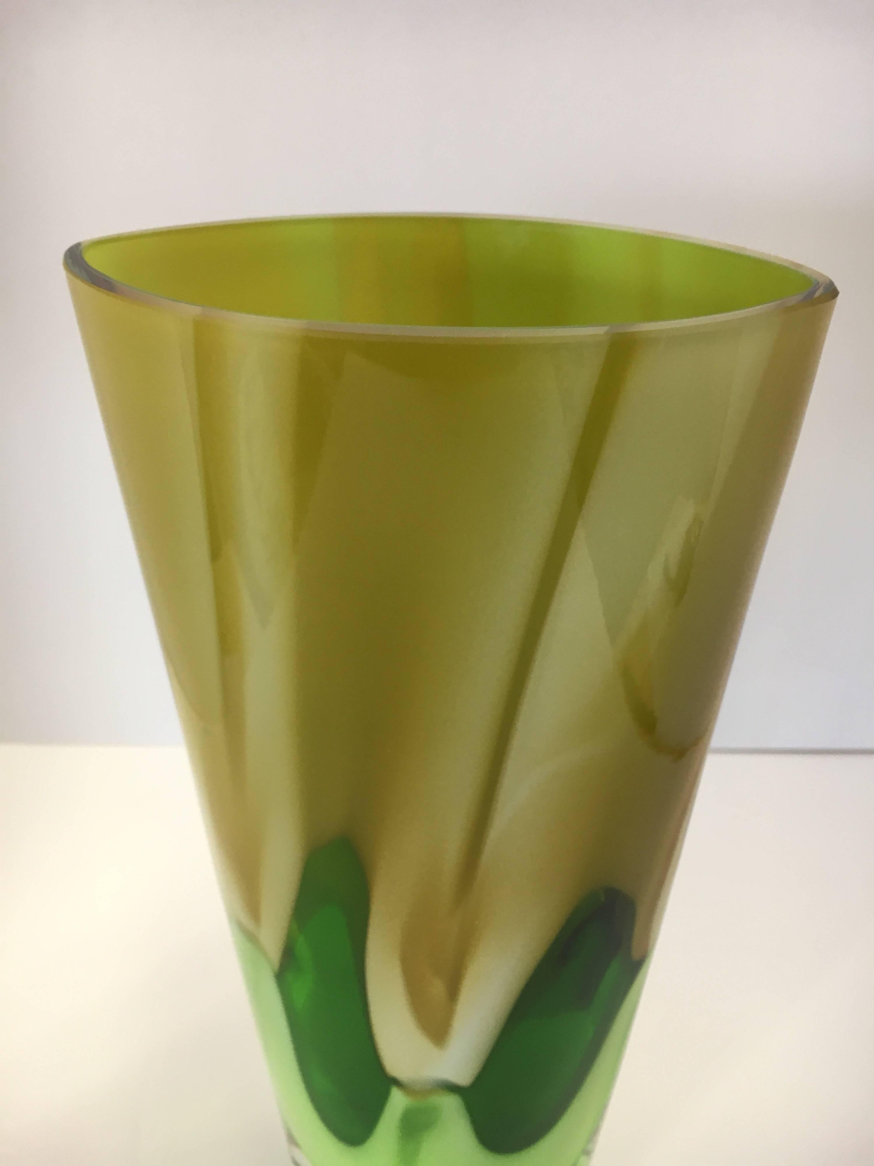 Waterford Evolution Tall Architectural Vase In Excellent Condition In West Hartford, CT