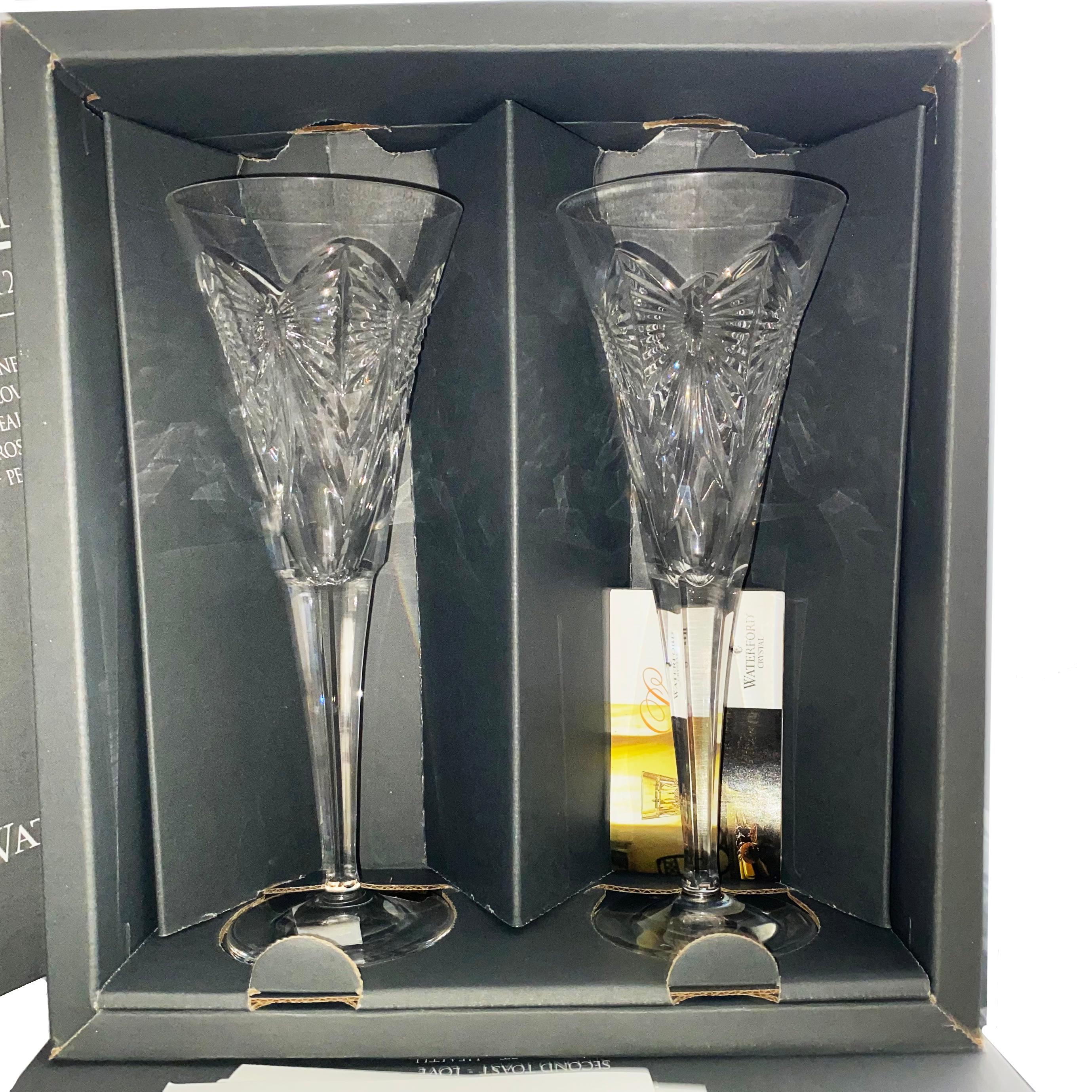 Wasserford HAPPINESS Kristall Millennium Champagner Toasting Flute hergestellt in Deutschland  im Zustand „Neu“ im Angebot in Boston, MA