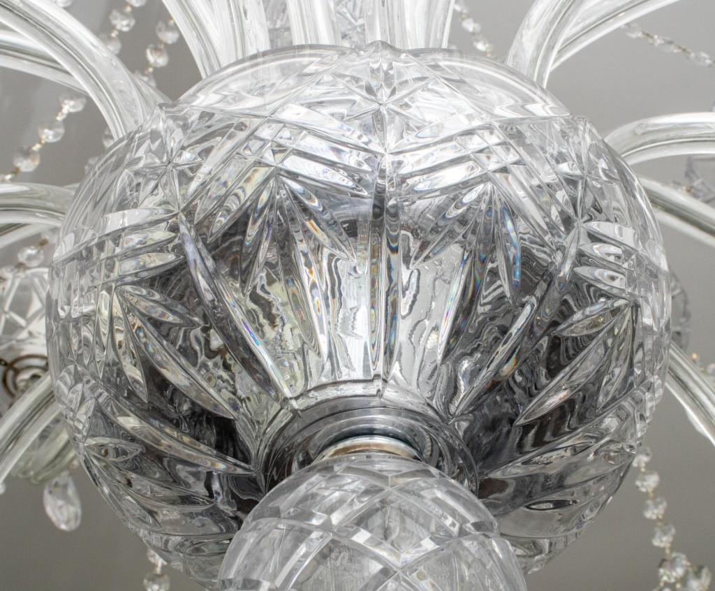 Großer Kristall-Kronleuchter im Waterford-Stil mit 20 Lichtern im Angebot 2