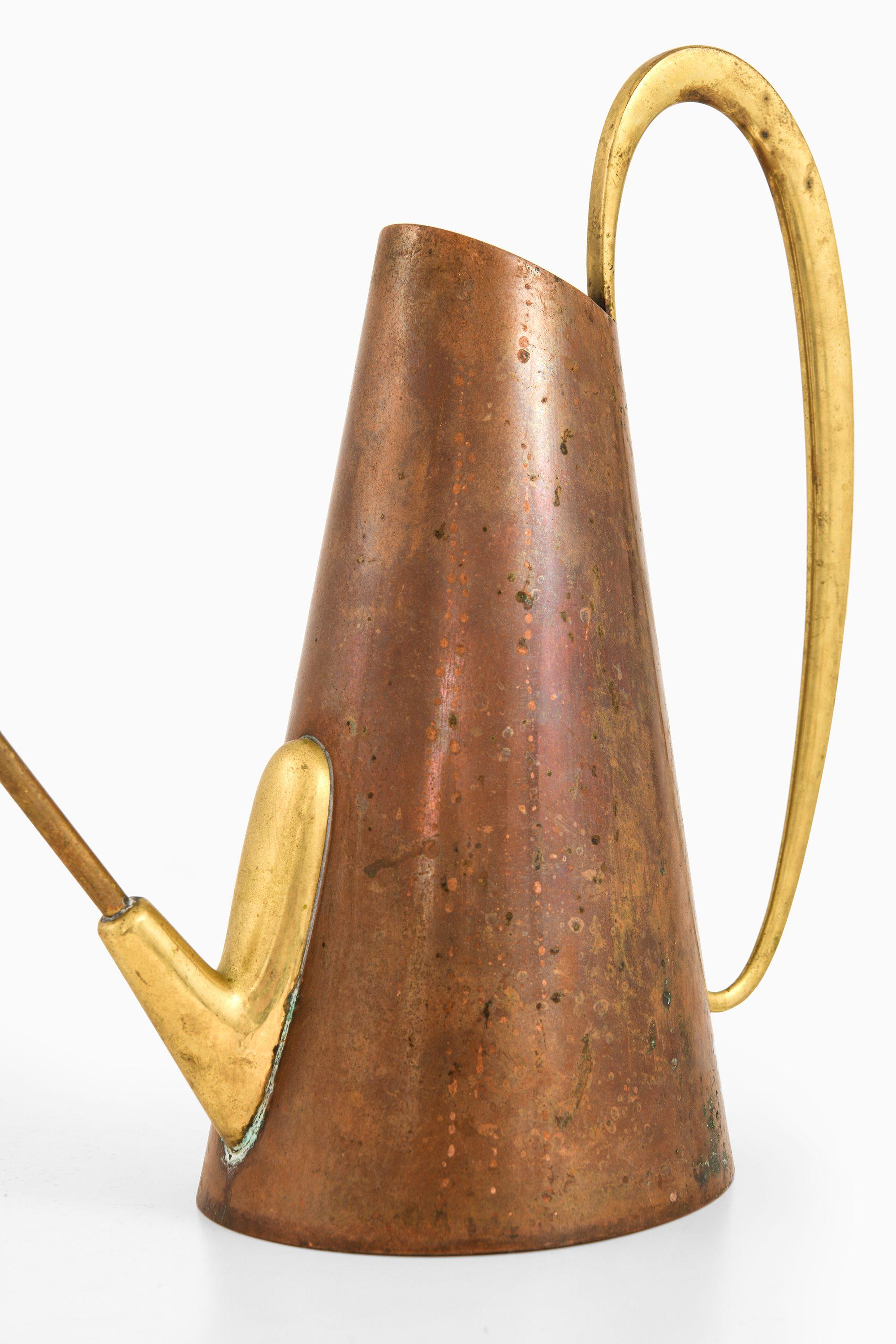 Mid-Century Modern Watering Can in Brass and Copper by Carl Auböck, 1950's For Sale
