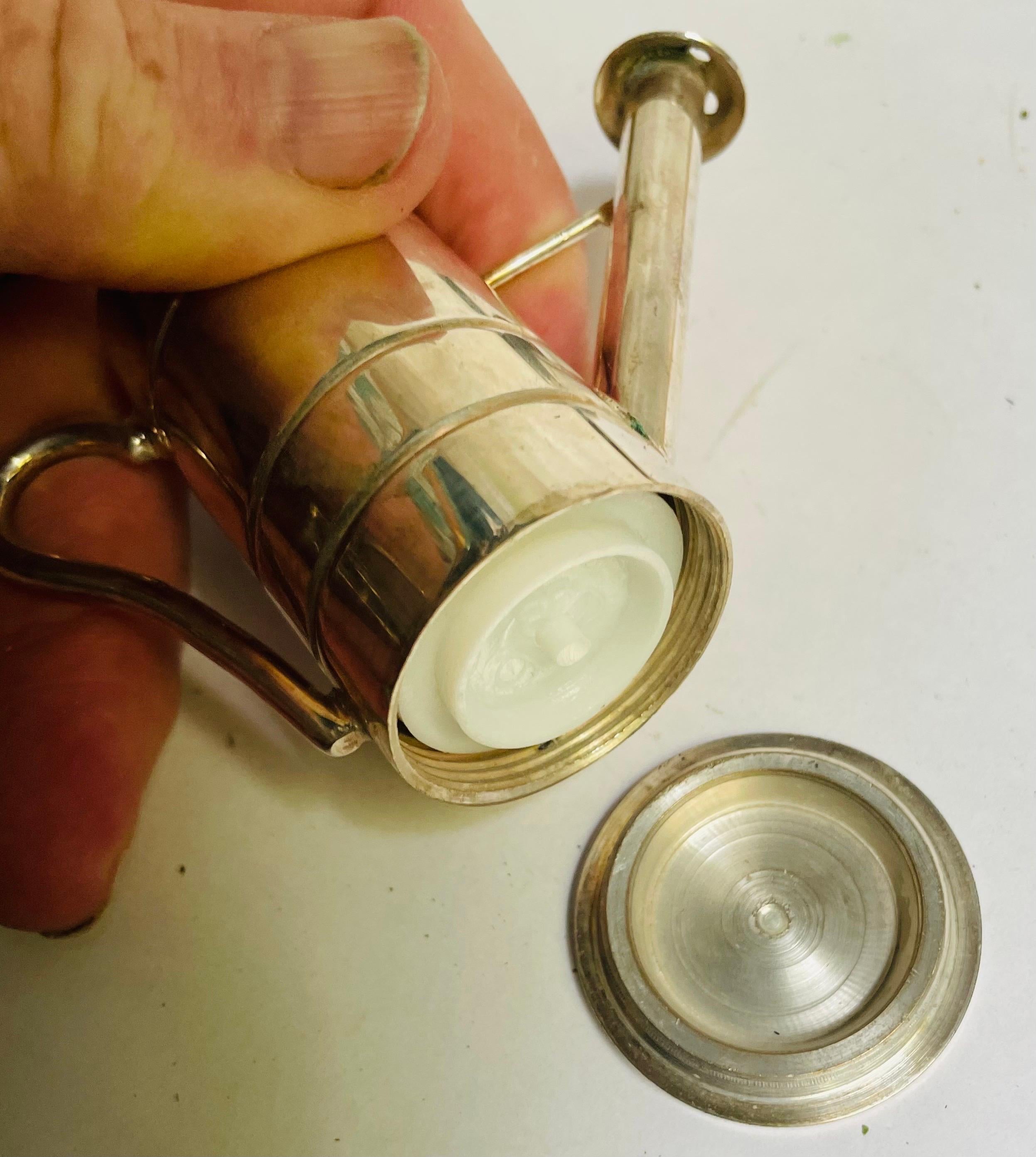 Gießkanne Sprinklerdose Salz- und Pfefferstreuer Paar aus Edelstahl im Angebot 6