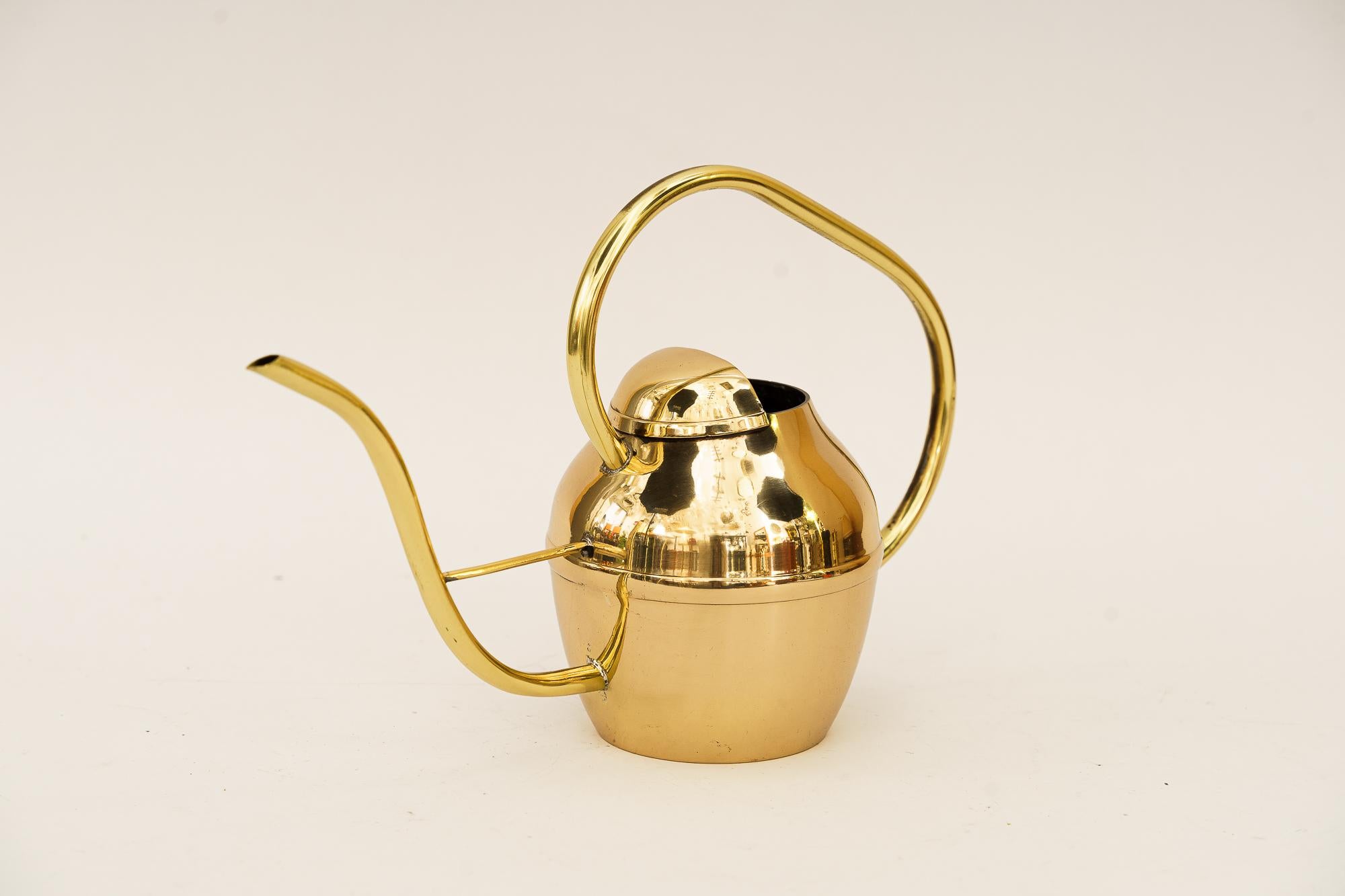 Watering Can vienna around 1960s
Brass polished and stove enameled