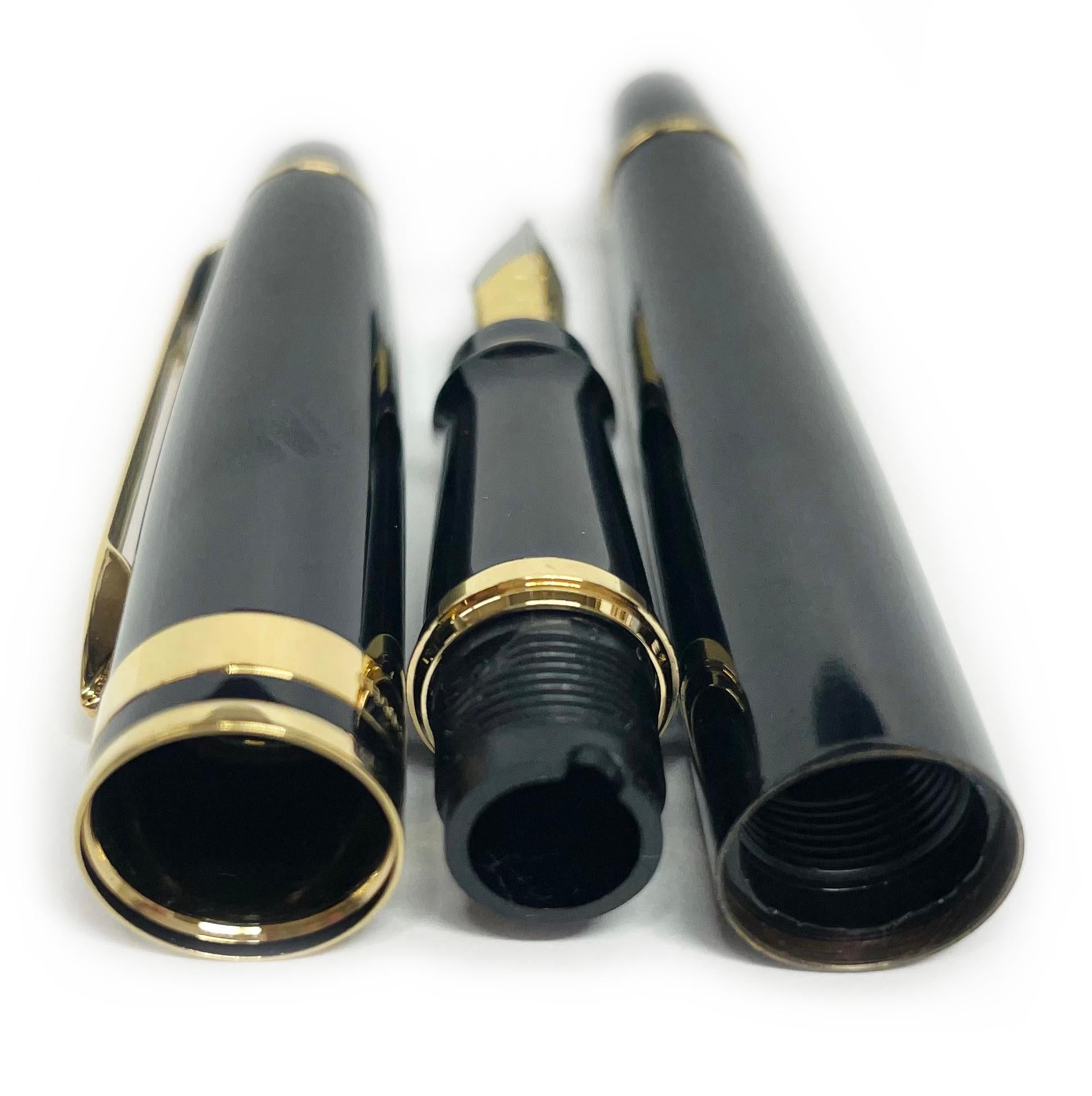 Women's or Men's Waterman Expert Gold Plated Fountain Pen For Sale