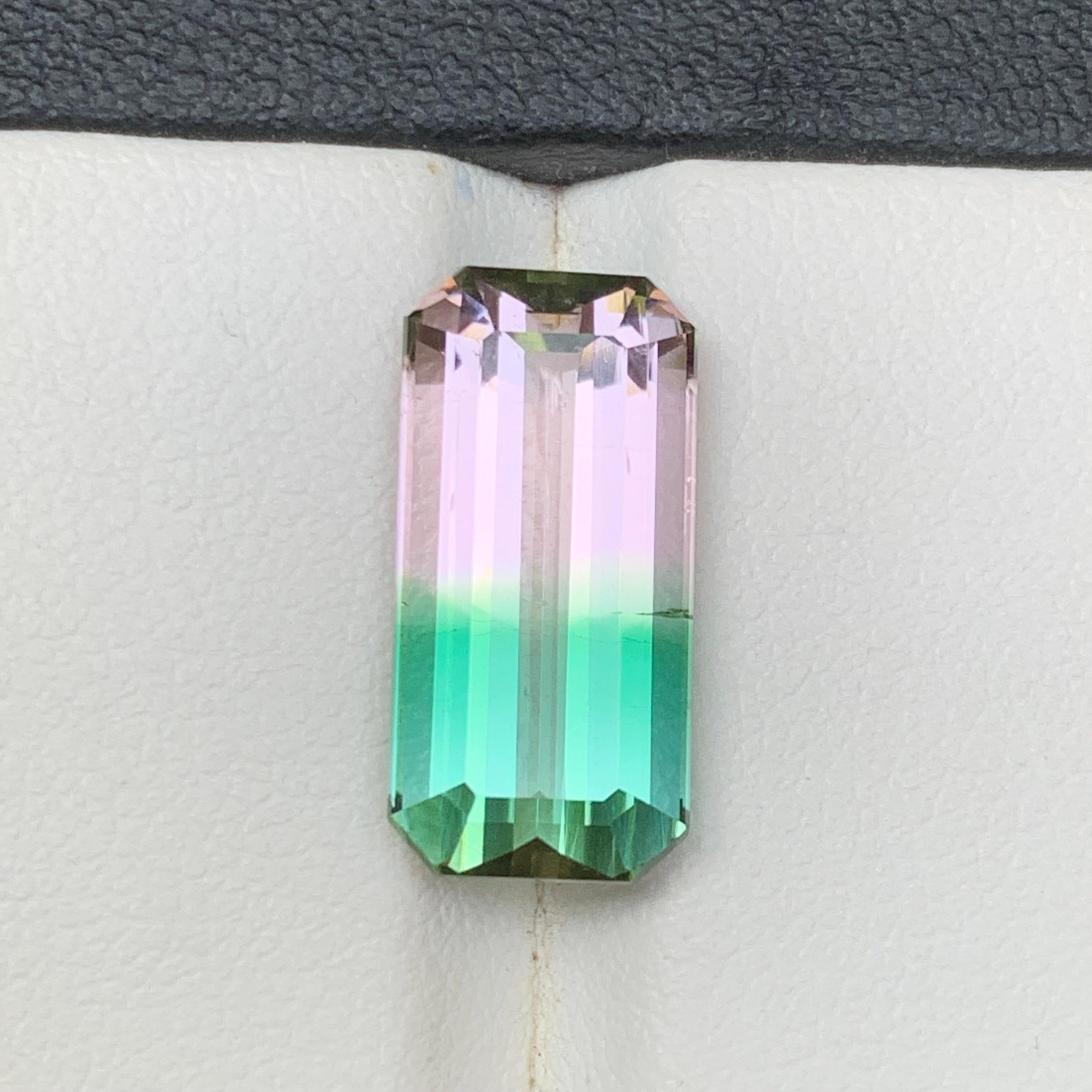 Bague tourmaline naturelle melon bicolore taille émeraude de 8.15 carats en vente 5