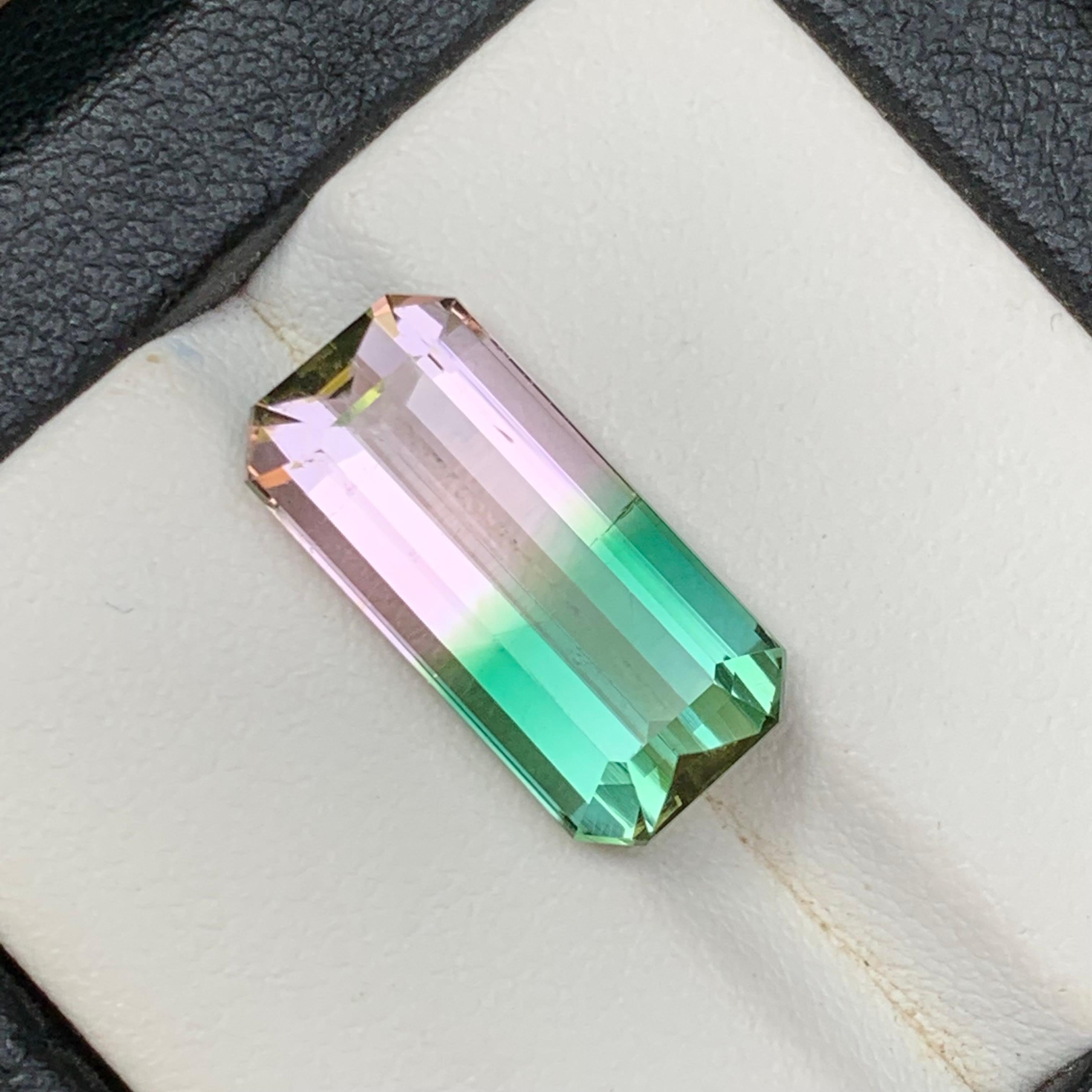 Bague tourmaline naturelle melon bicolore taille émeraude de 8.15 carats en vente 3