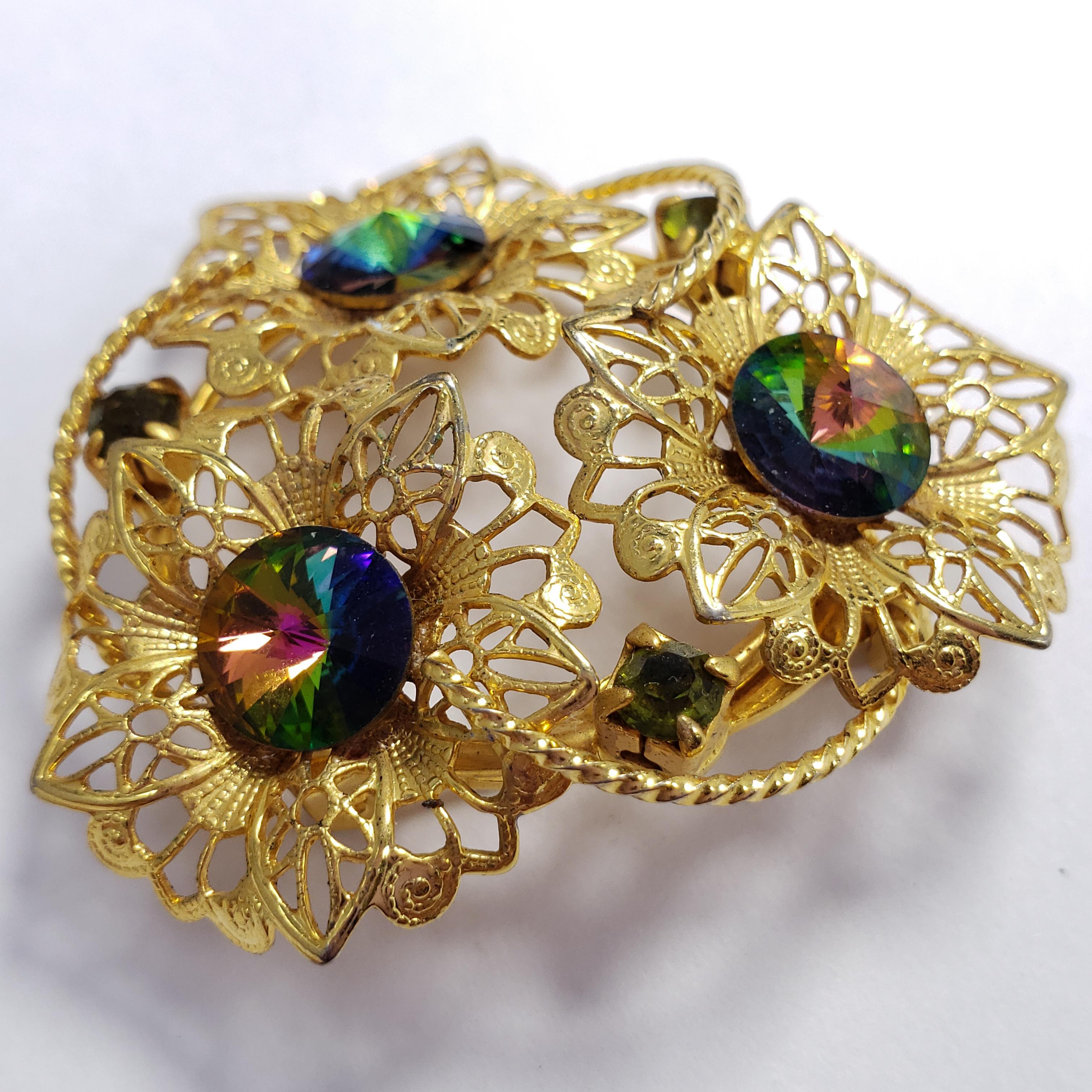 Watermelon Rivoli Crystal Flower Pin Brooch in Gold, Early-Mid 1900s In Good Condition For Sale In Milford, DE