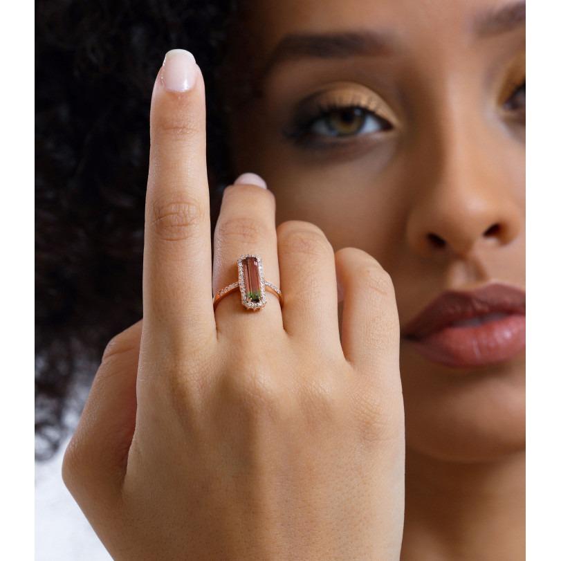 Women's Watermelon Tourmaline And Diamond Cluster 1.46ct Ring For Sale