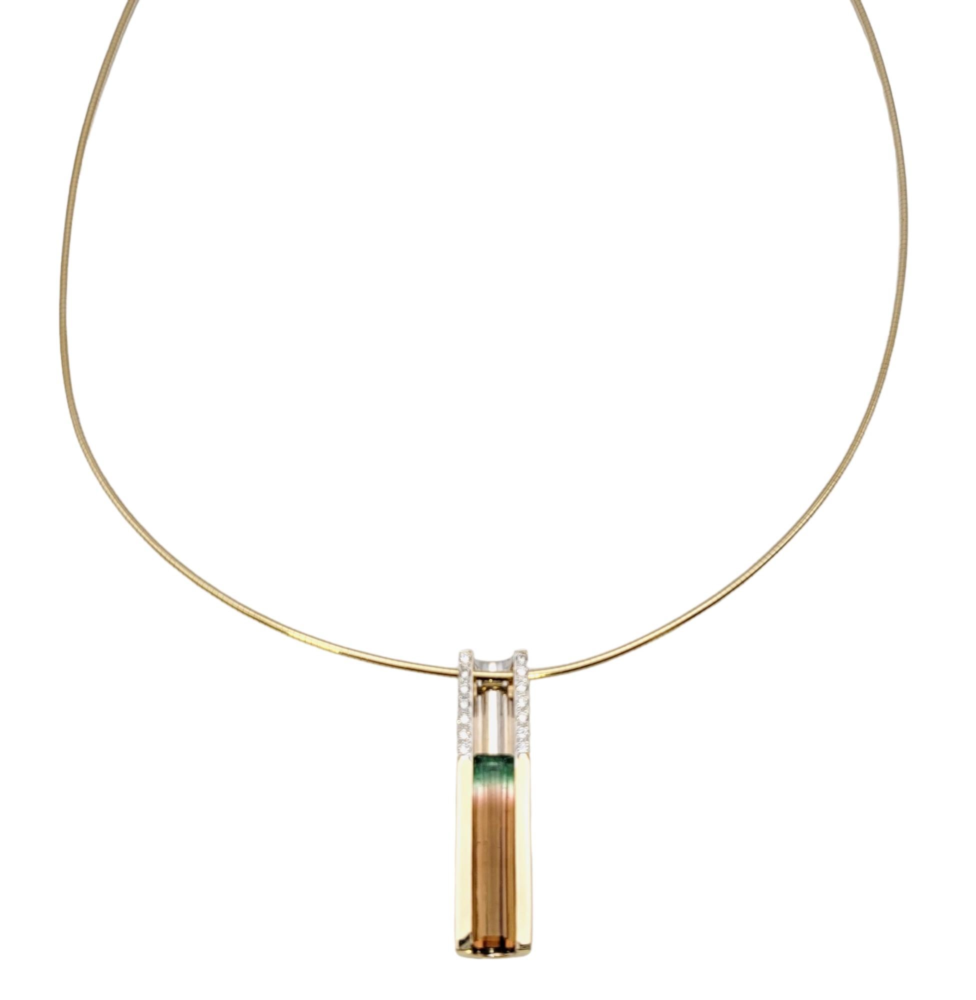Gorgeous minimalist modern necklace with a unique pop of color. Though simple in style, this necklace is all the statement you will need. 

This lovely pendant style necklace features a thin 14 karat yellow gold snake chain adorned with a single